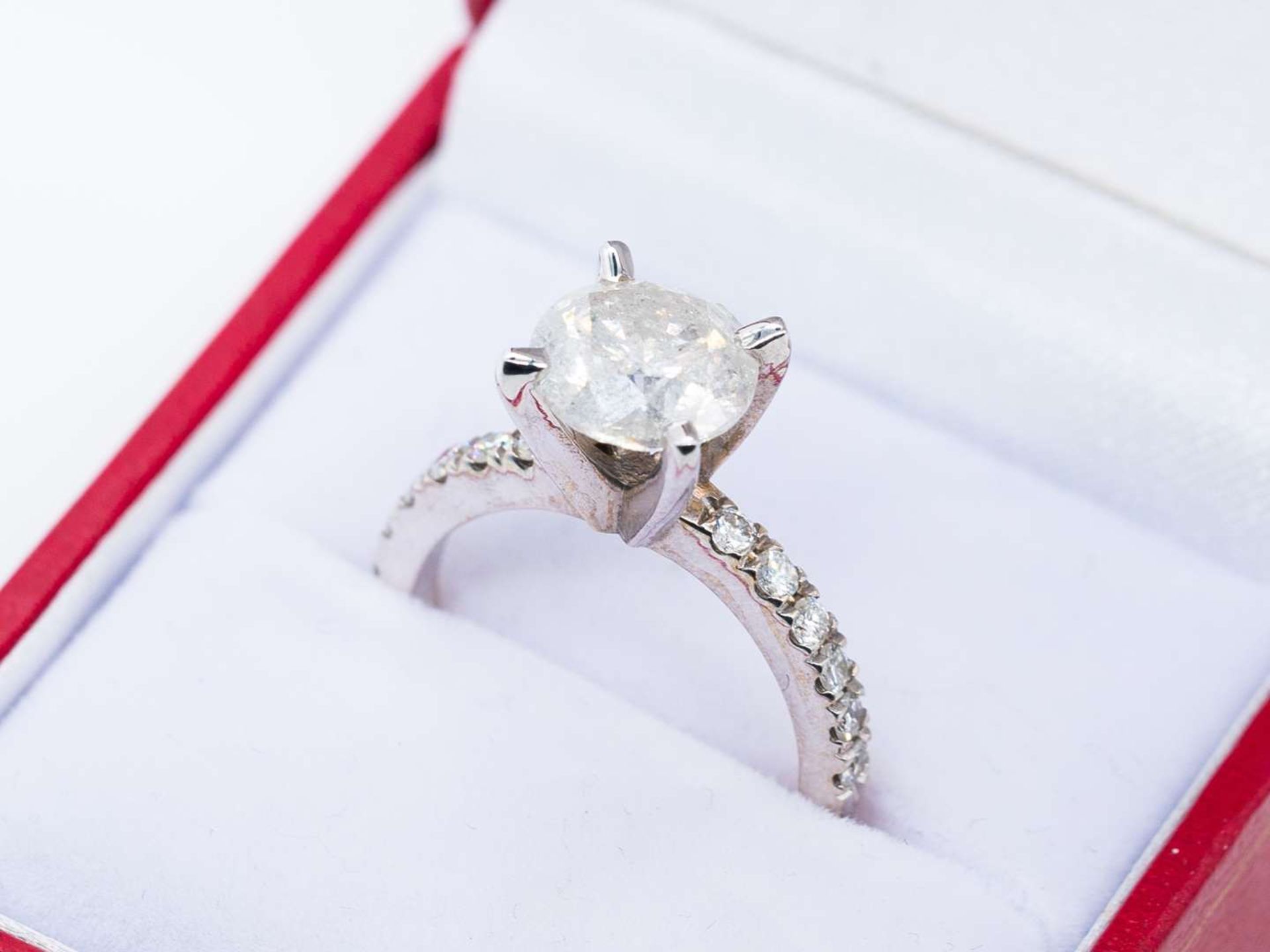 A Solitaire Diamond Ring with 14ct white gold mount,