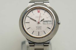 OMEGA, a 1970's Seamaster, Chronometer, Electronic f300 Hz, stainless steel day/date wristwatch.