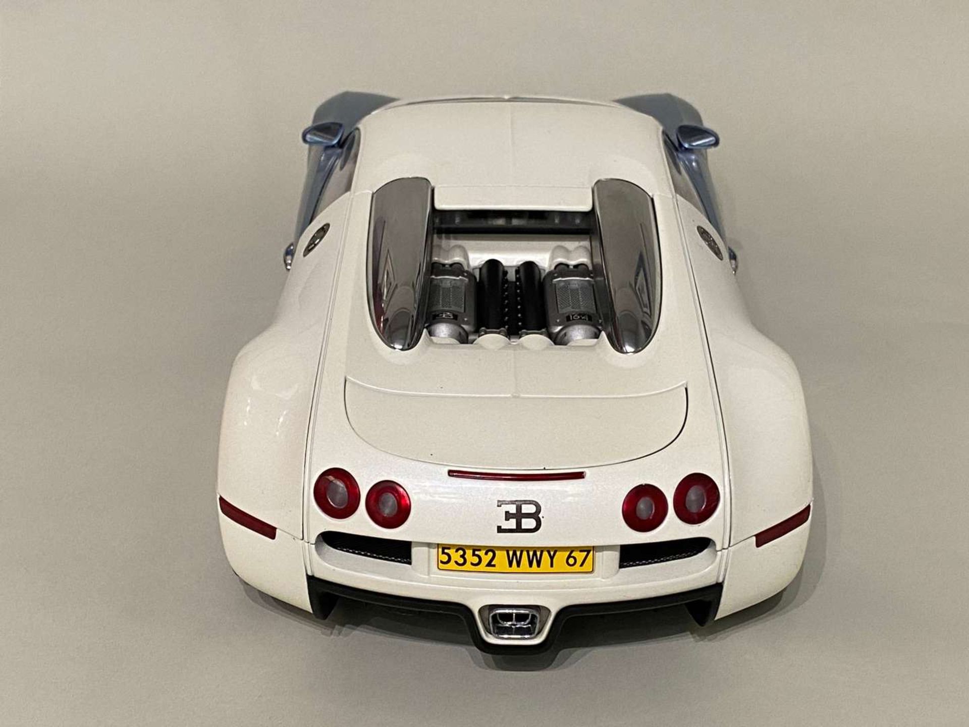 AUTOART, Bugatti, EB 16.4 Veyron production car, 1:12 - Bild 4 aus 10