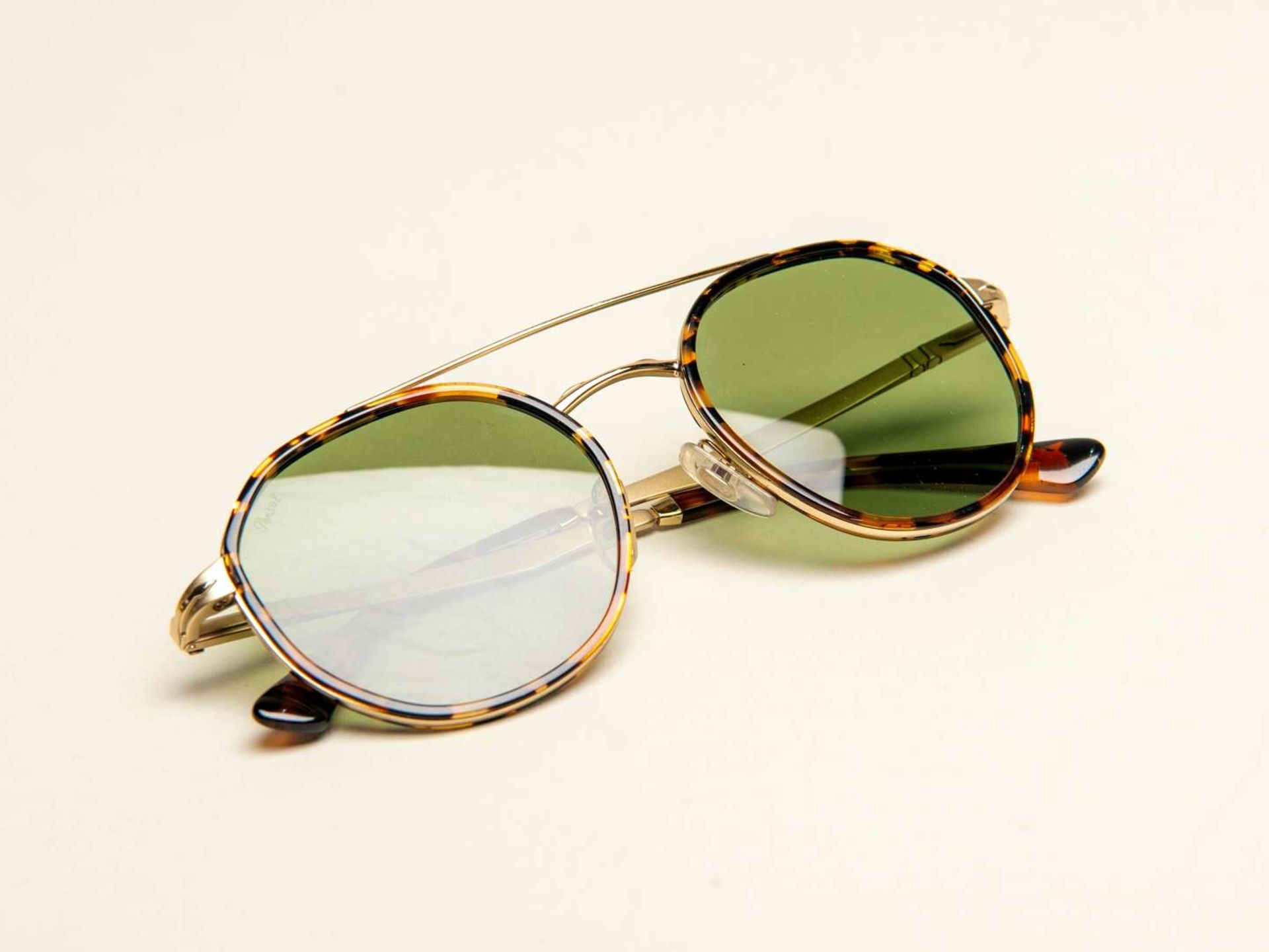 PERSOL, a pair of Italian gilt and tortoiseshell sunglasses - Image 4 of 4