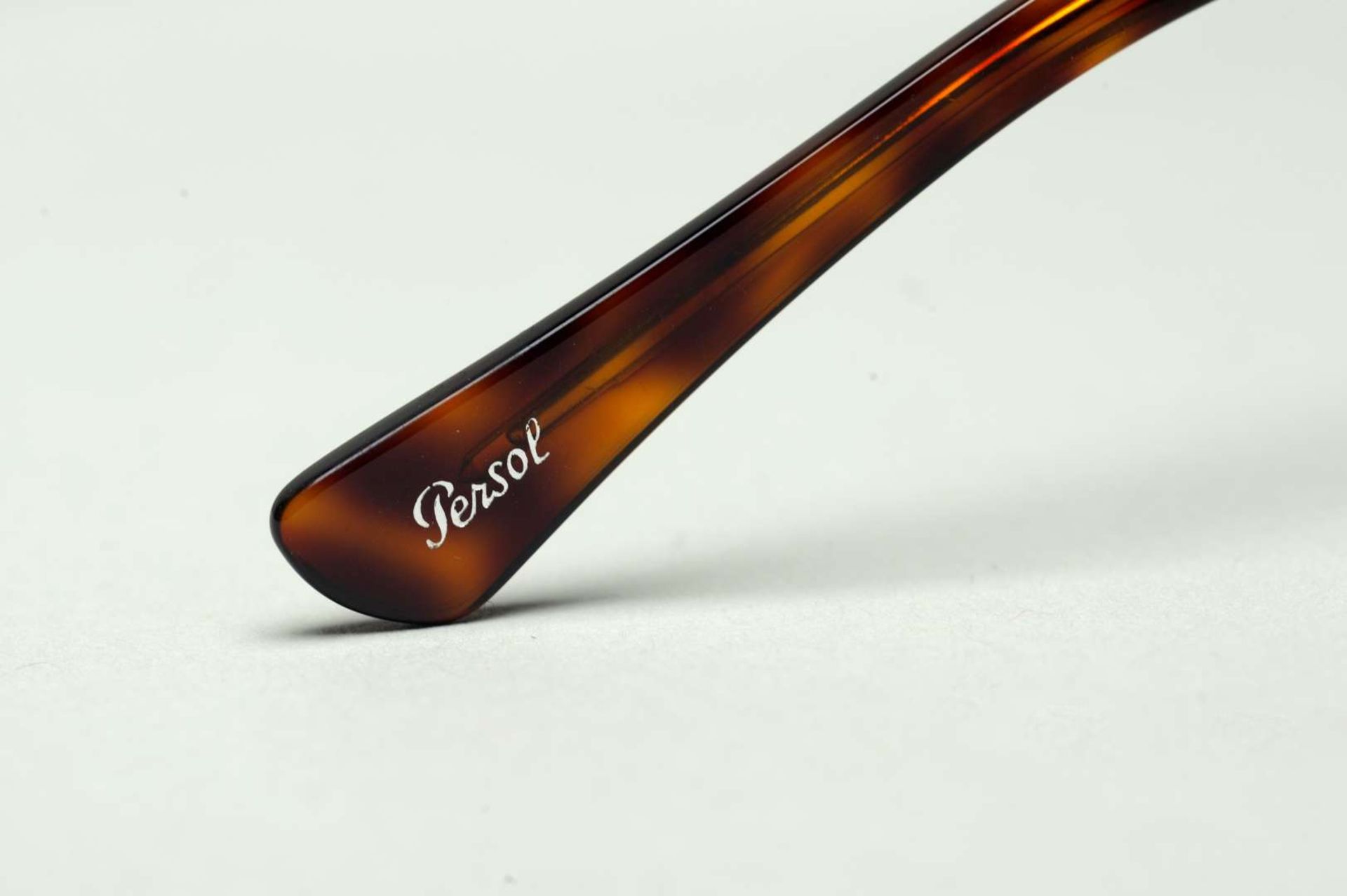 PERSOL, a pair of Italian gilt framed sunglasses - Bild 6 aus 7