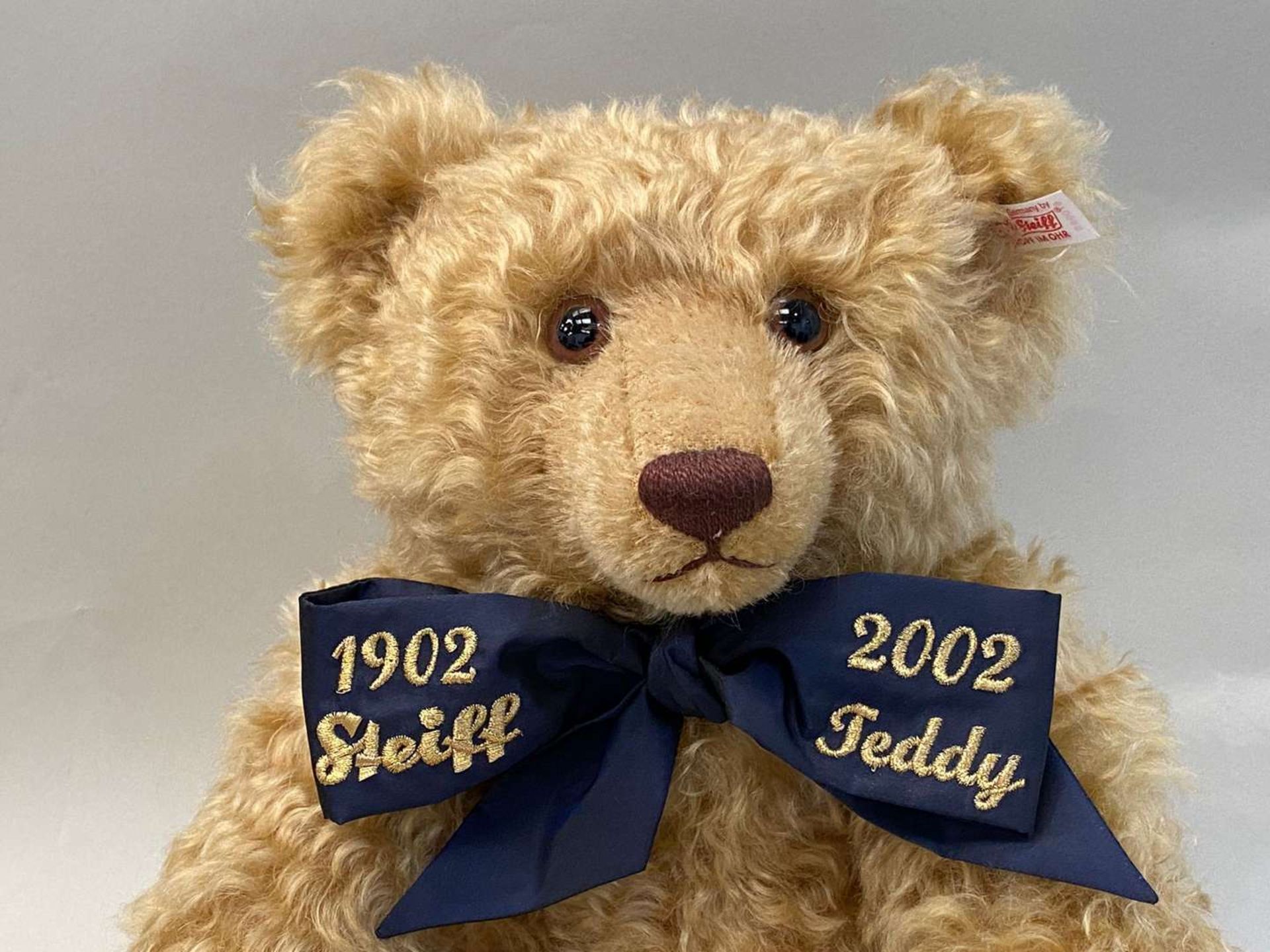 STEIFF, a 2002, Centenary Teddy Bear, Blond, 44 cm. No 006819 - Image 2 of 7
