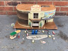 Boxed Tri-Ang Garage