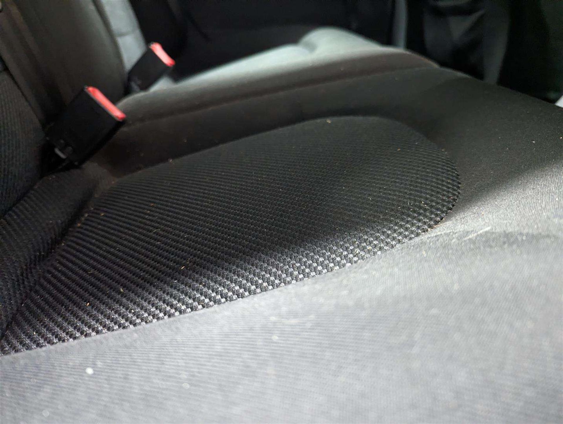 2005 SKODA FABIA AMBIENTE 12V HTP - Image 16 of 23