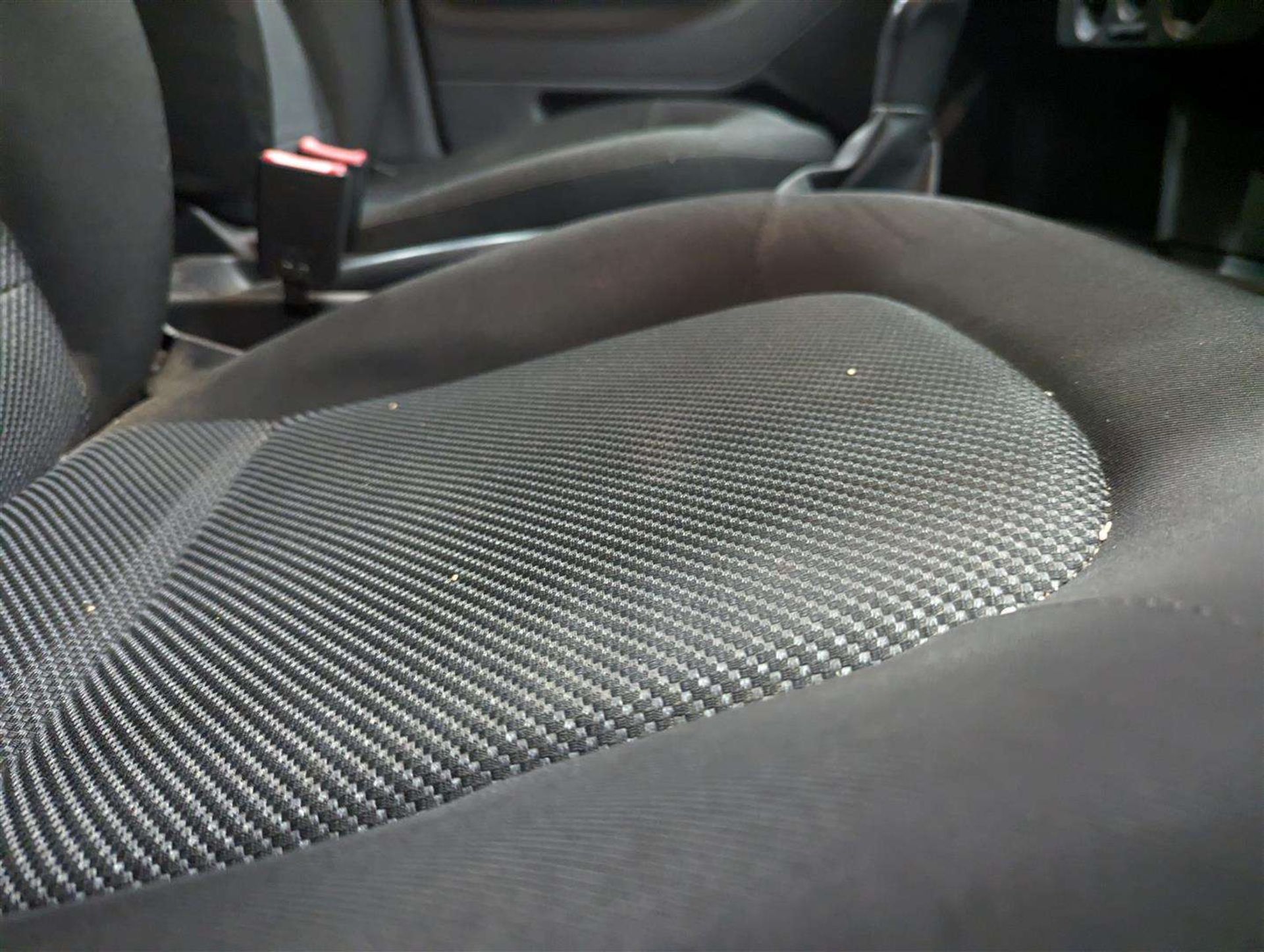 2005 SKODA FABIA AMBIENTE 12V HTP - Image 17 of 23