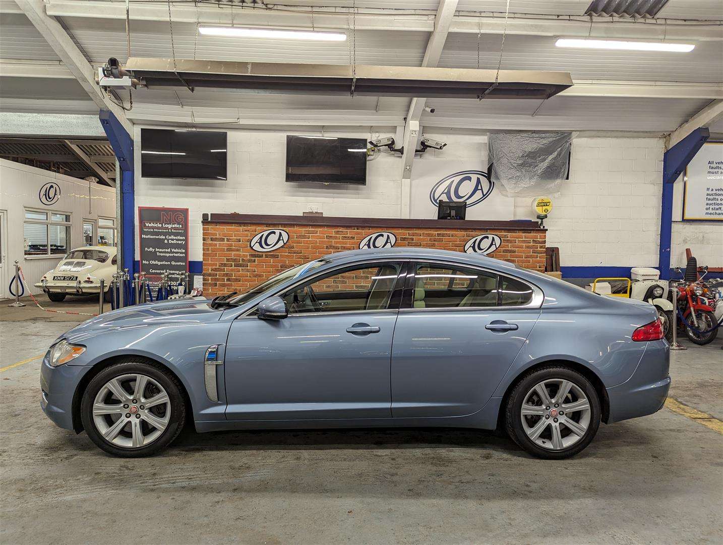 2009 JAGUAR XF LUXURY V6 AUTO - Image 4 of 24