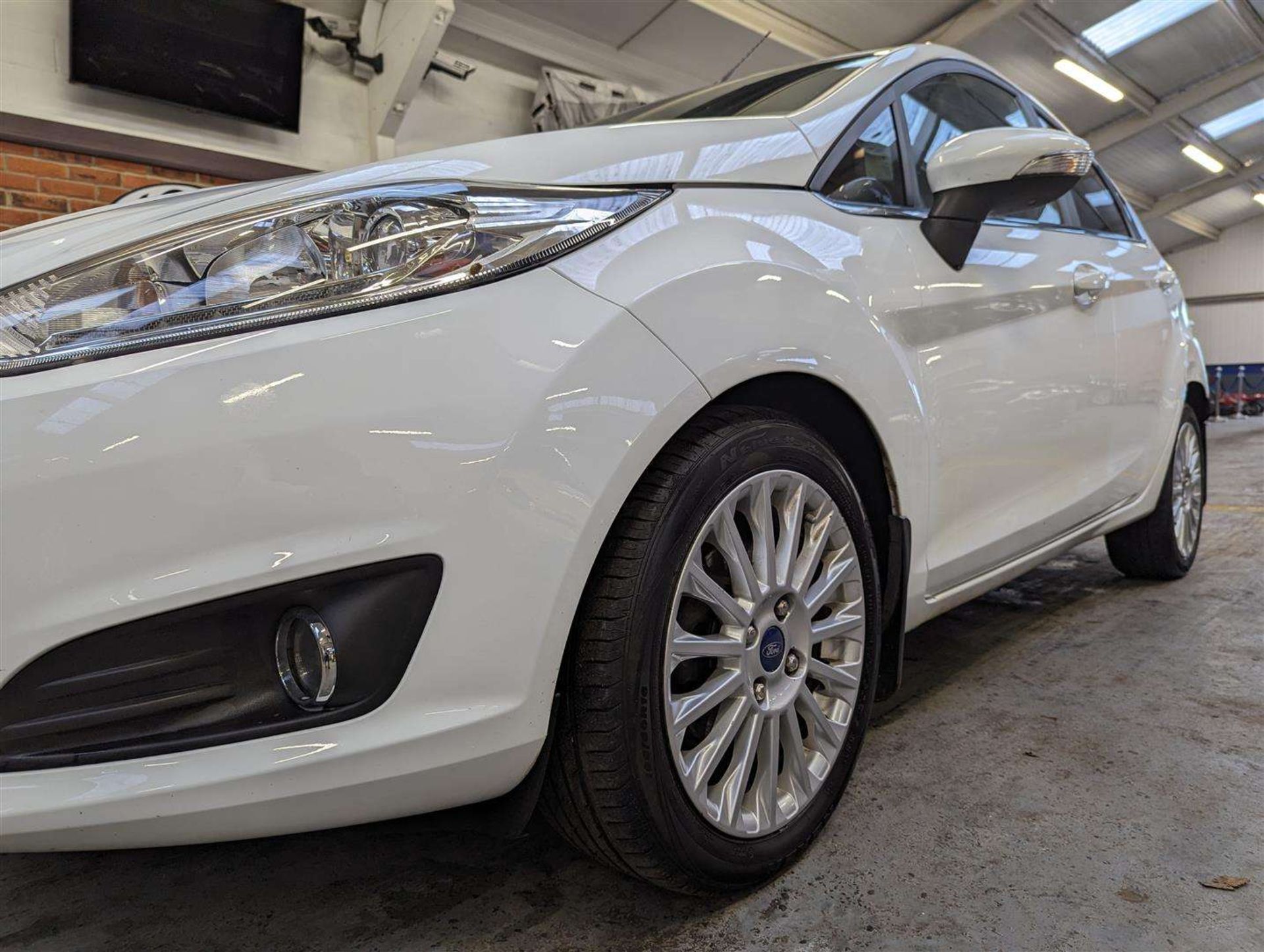 2013 FORD FIESTA TITANIUM - Image 14 of 29