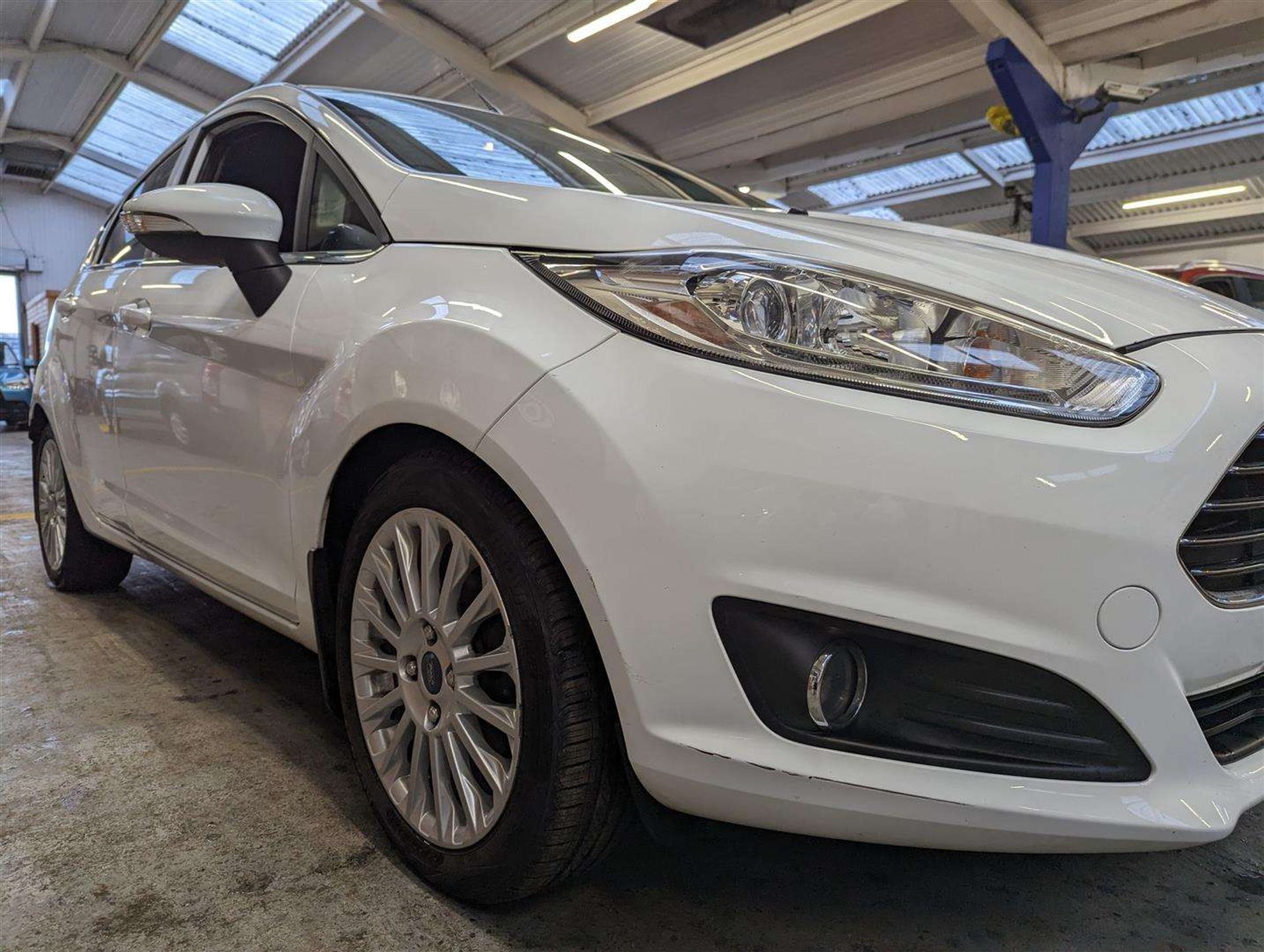 2013 FORD FIESTA TITANIUM - Image 18 of 29