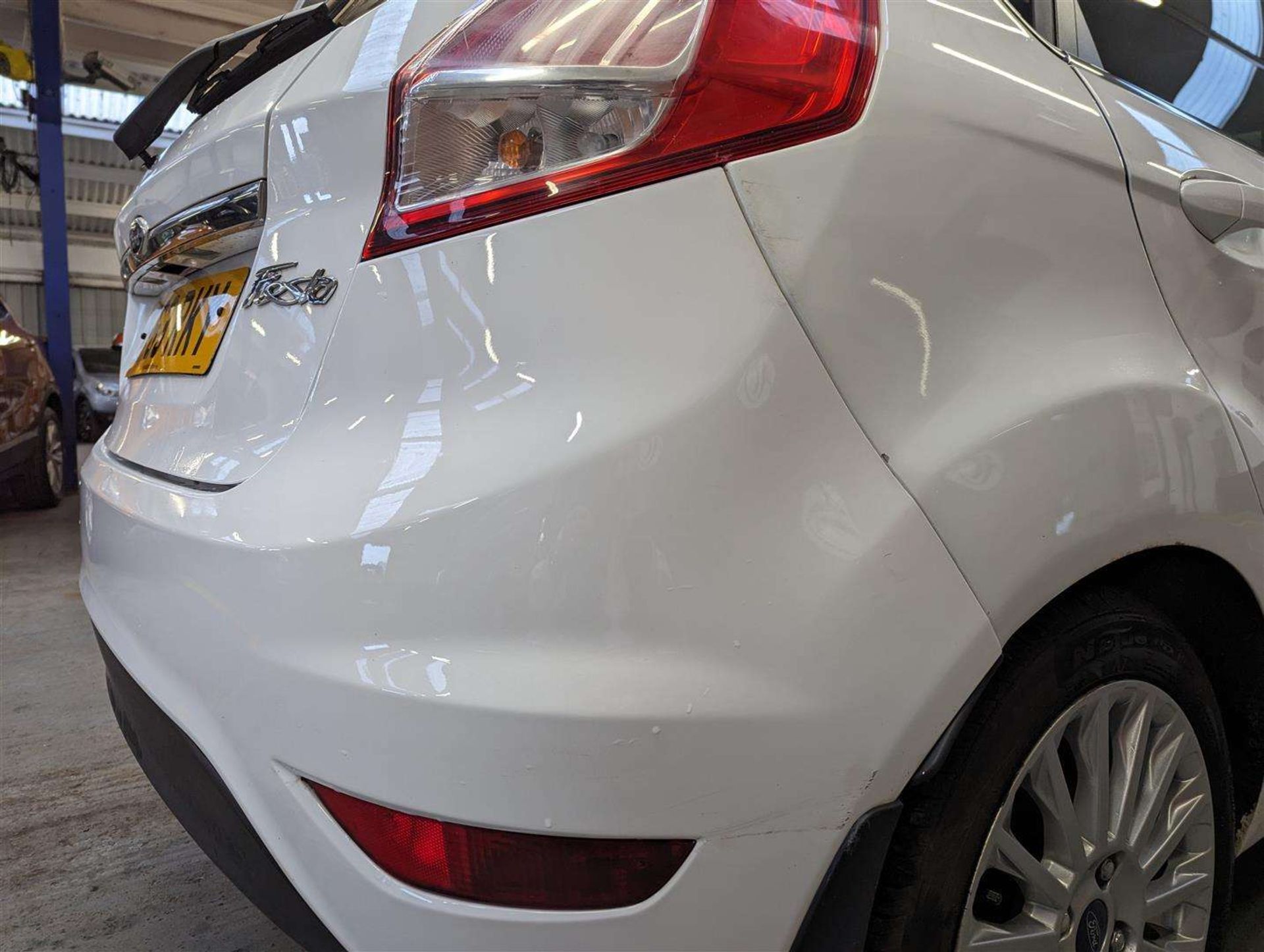 2013 FORD FIESTA TITANIUM - Image 24 of 29