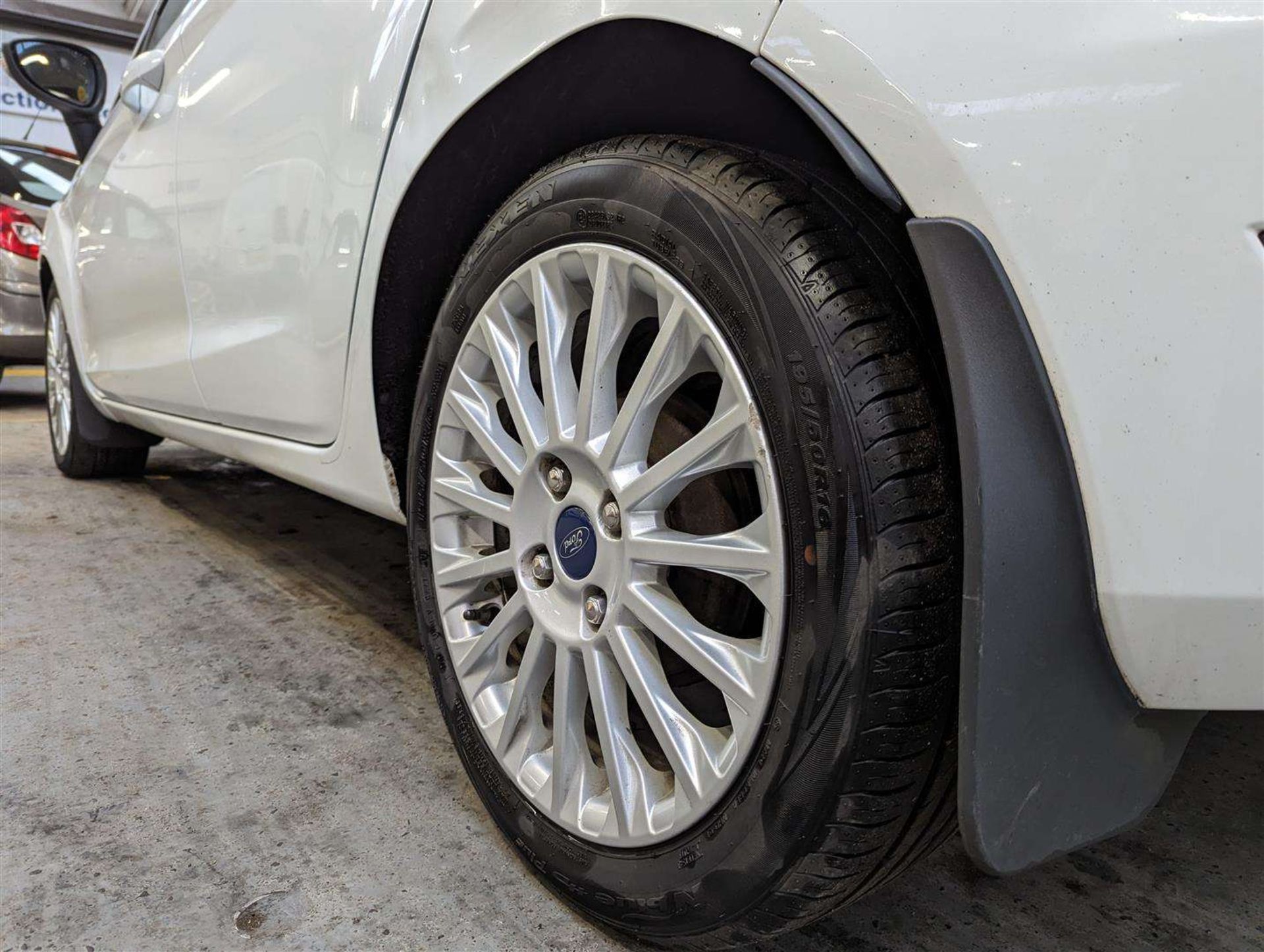 2013 FORD FIESTA TITANIUM - Image 11 of 29