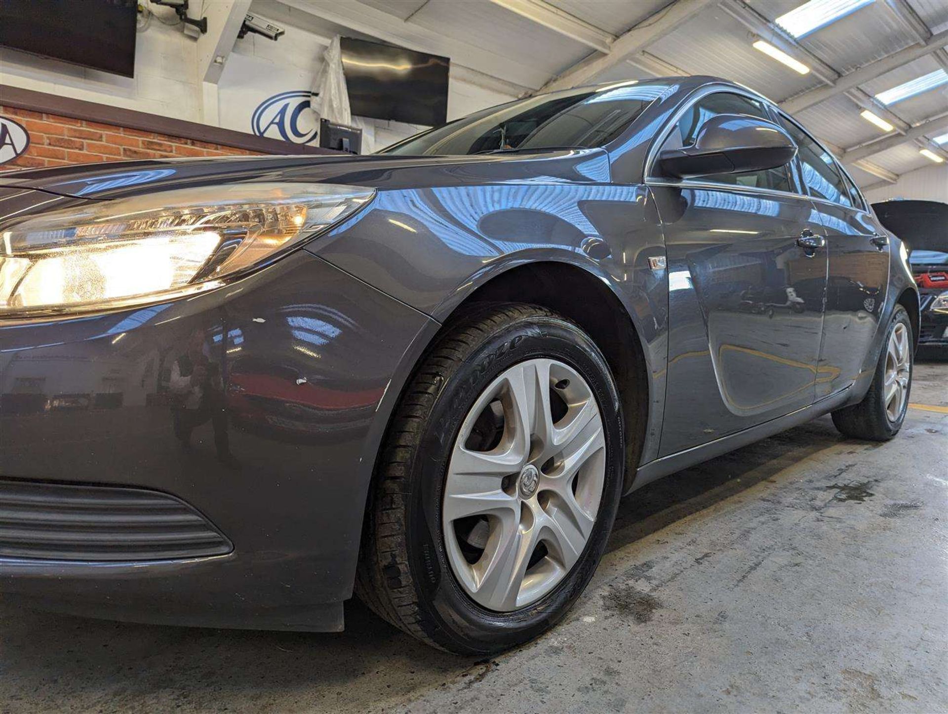 2010 VAUXHALL INSIGNIA EXCLUSIV 130CDTI - Image 13 of 28