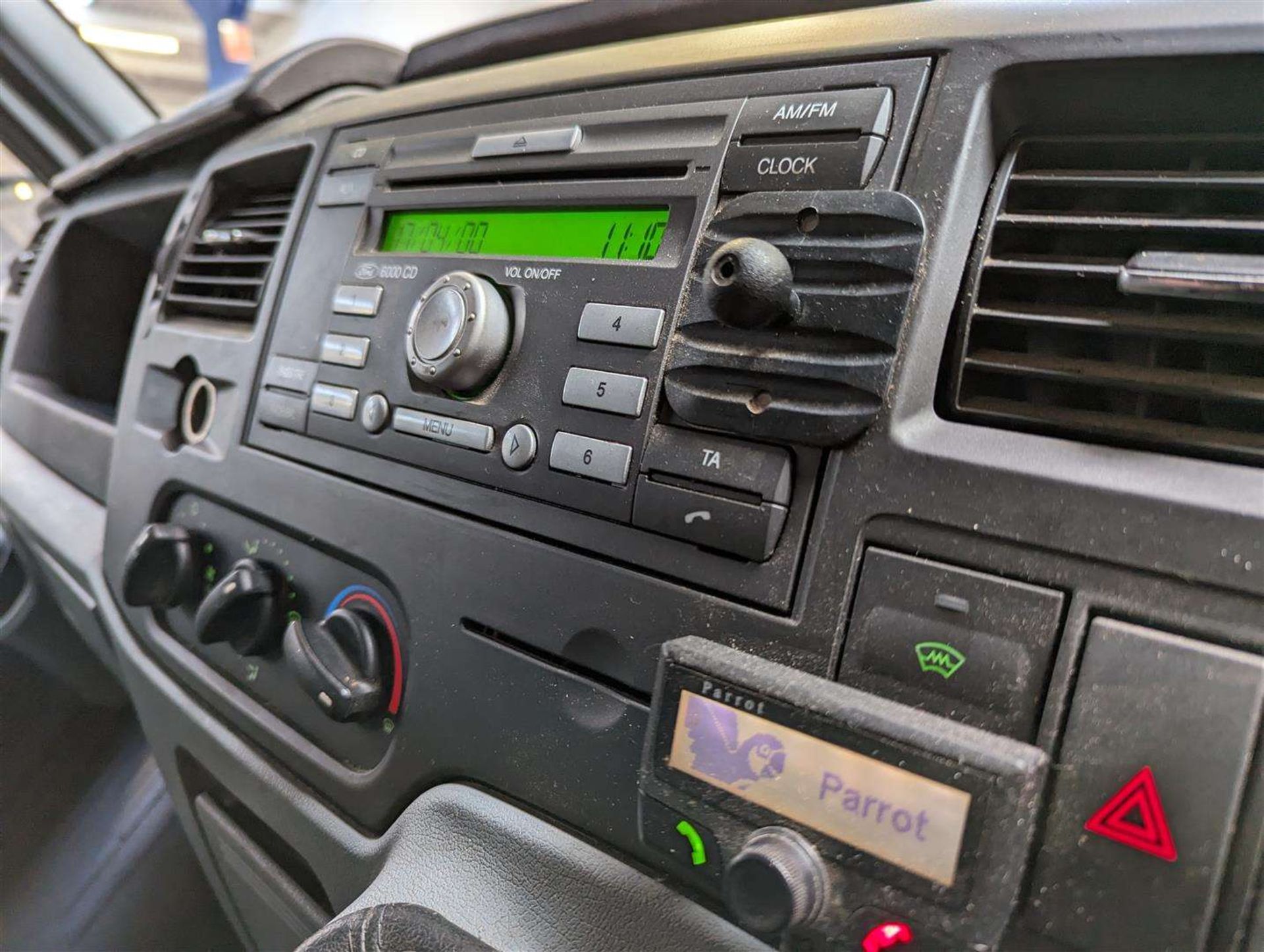 2012 FORD TRANSIT 140 T330 FWD - Image 25 of 27