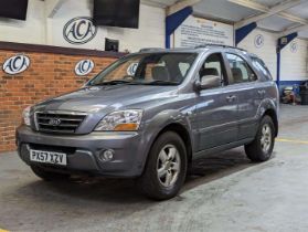 2007 KIA SORENTO XE