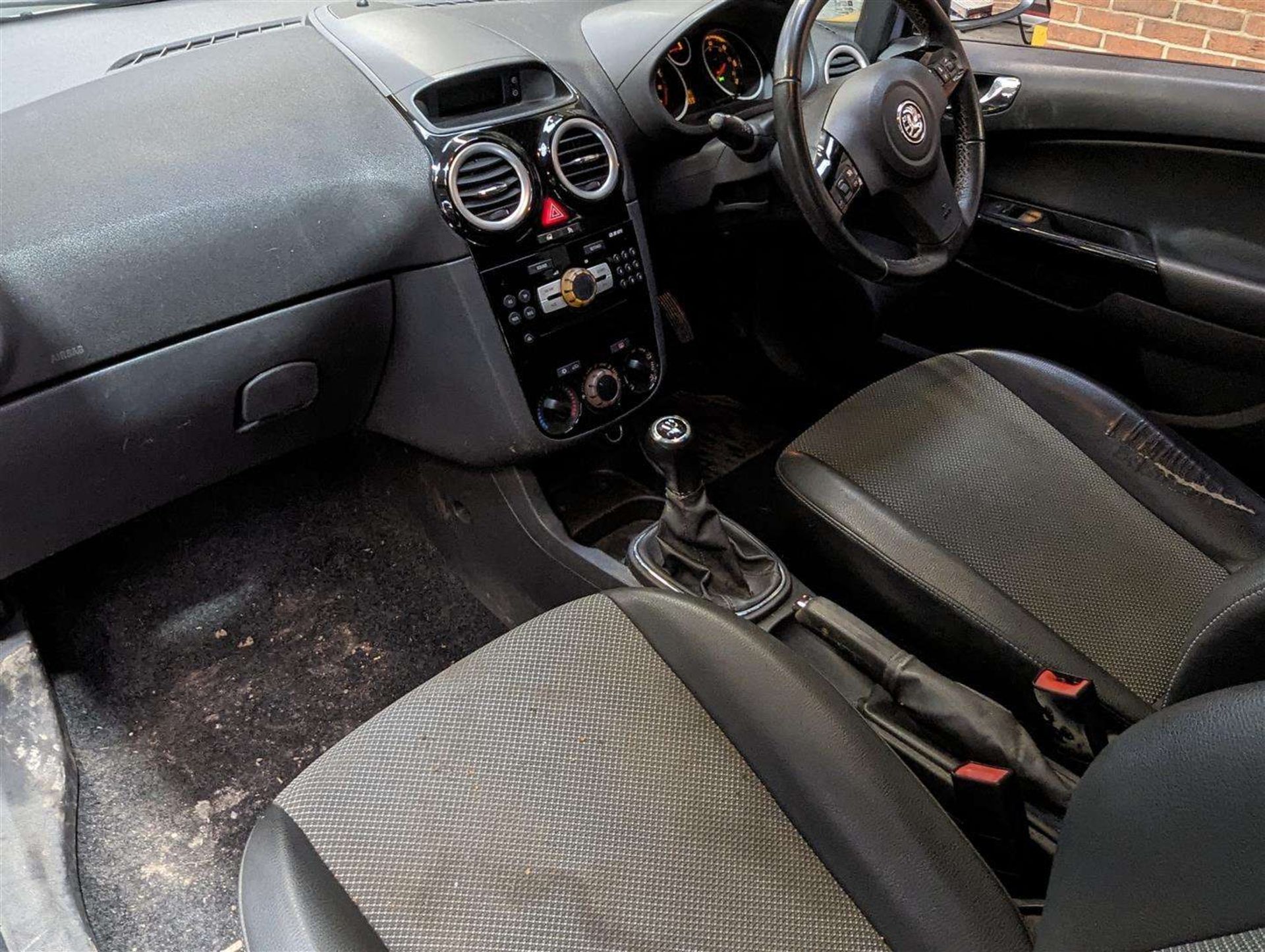 2010 VAUXHALL CORSA DESIGN - Image 8 of 24