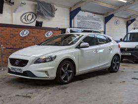 2013 VOLVO V40 R-DESIGN D2