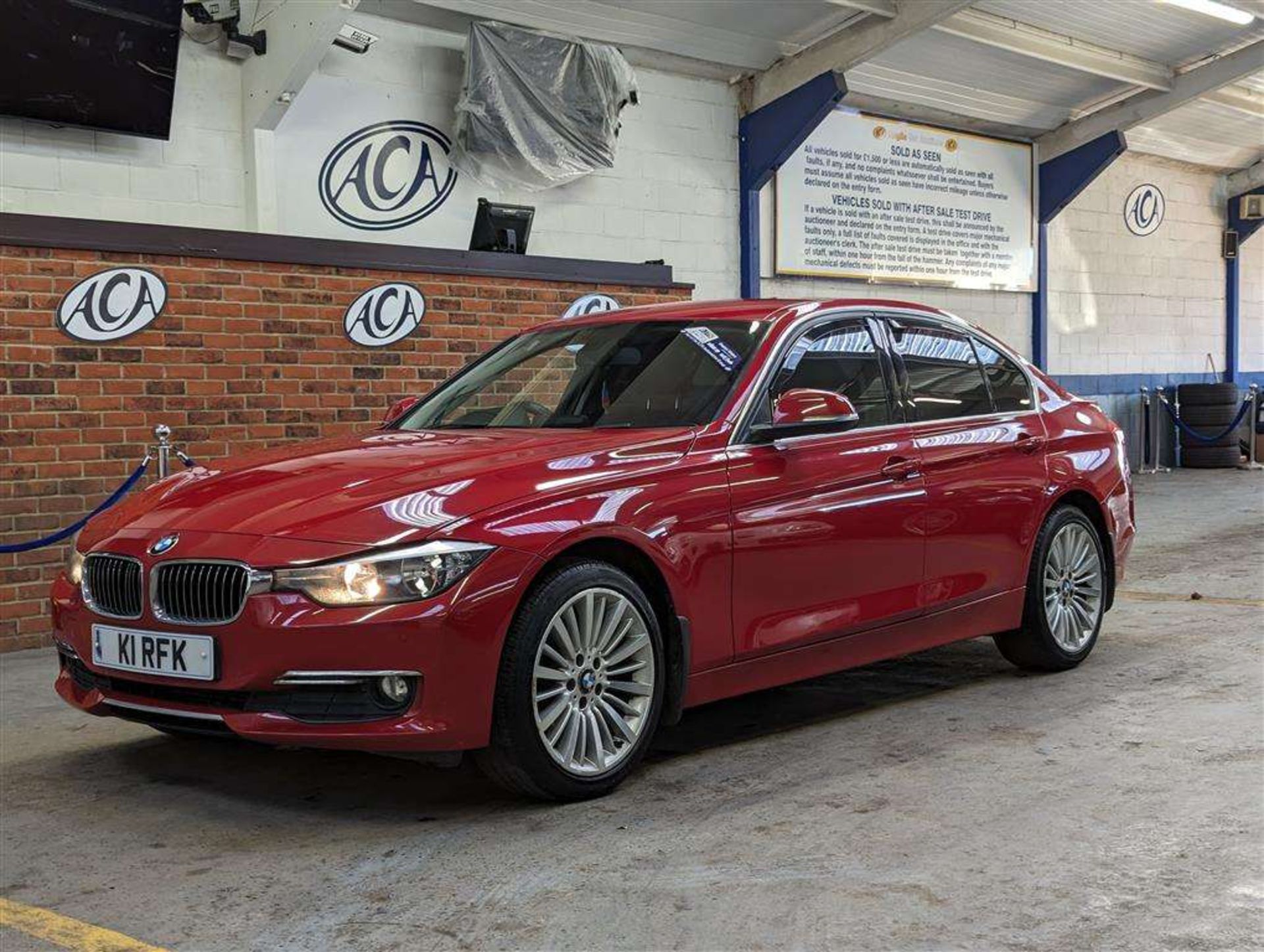 2013 BMW 318D LUXURY