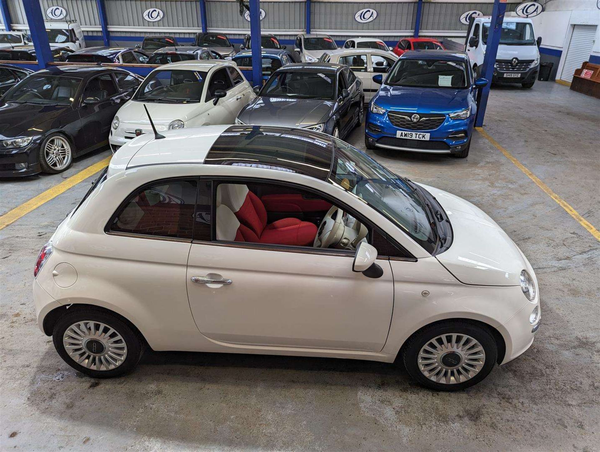 2014 FIAT 500 LOUNGE - Image 26 of 30