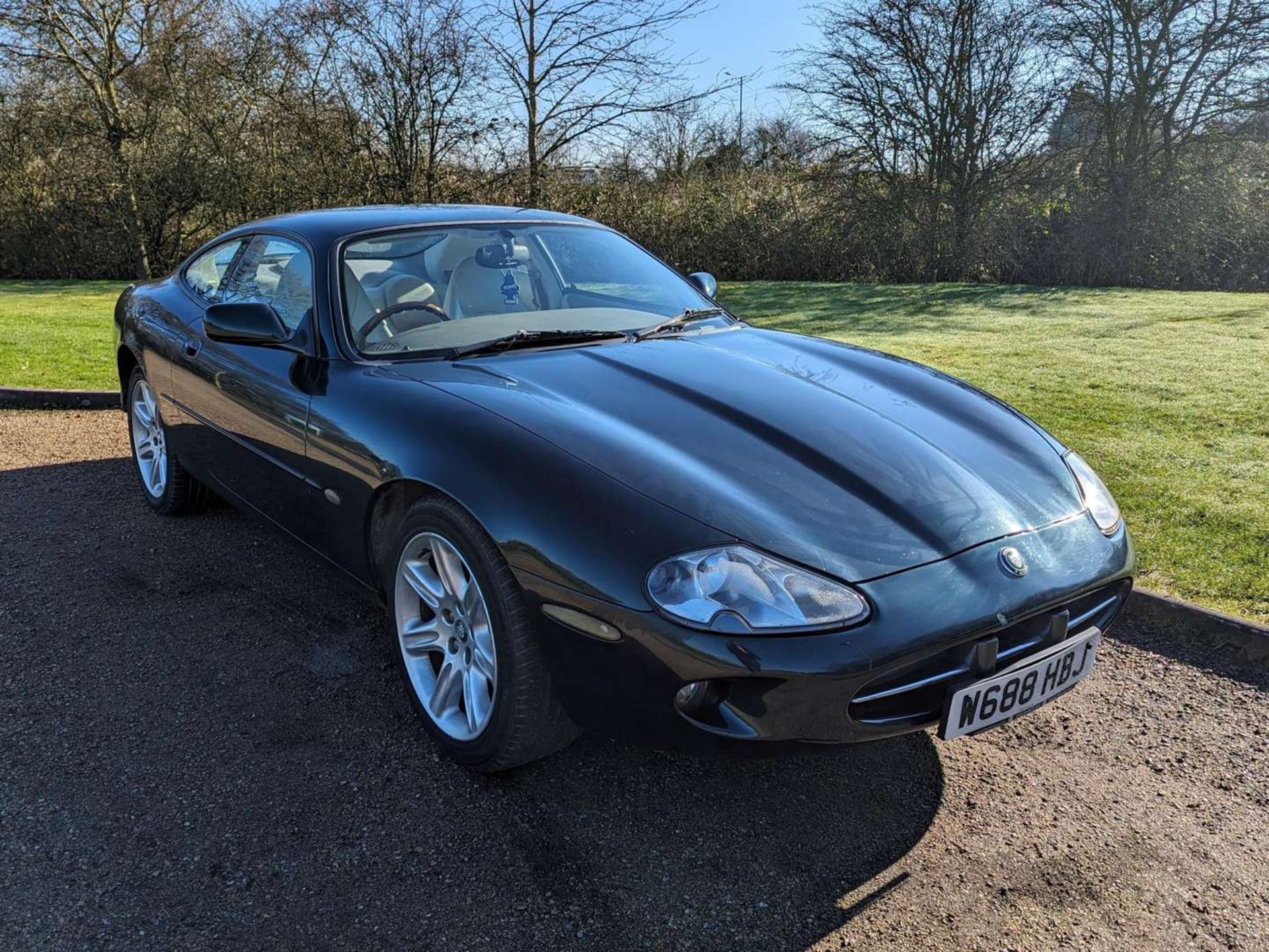 2000 JAGUAR XK8 COUPE AUTO