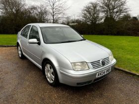 2004 VOLKSWAGEN BORA TDI SE TIPTRONIC