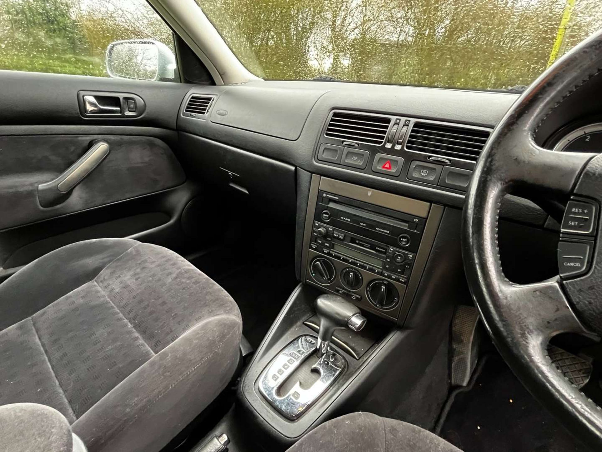 2004 VOLKSWAGEN BORA TDI SE TIPTRONIC - Image 23 of 30