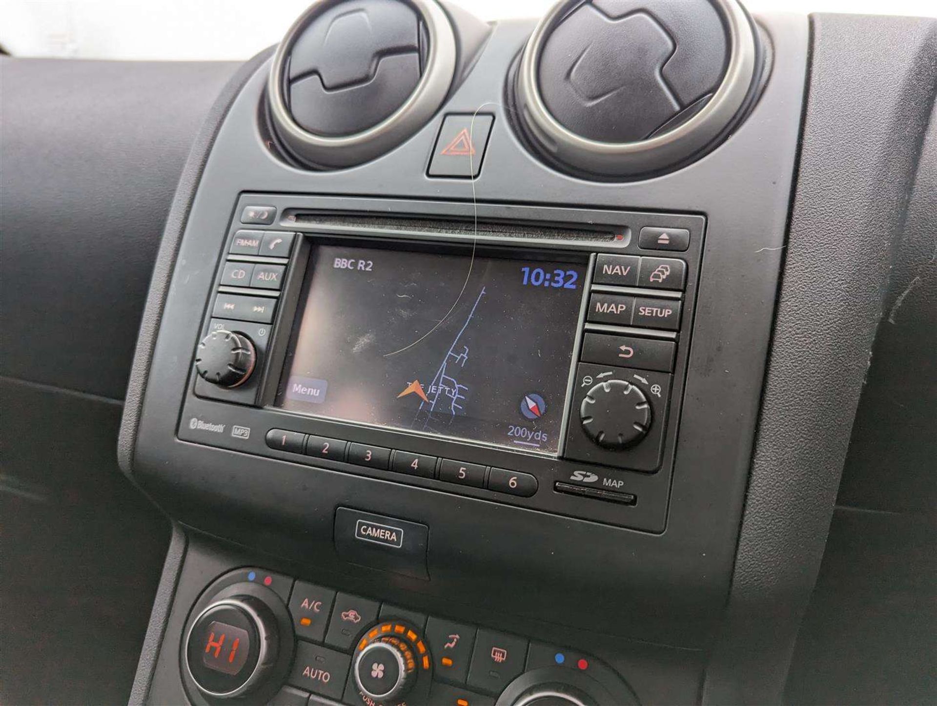 2012 NISSAN QASHQAI N-TEC + DCI - Image 21 of 27