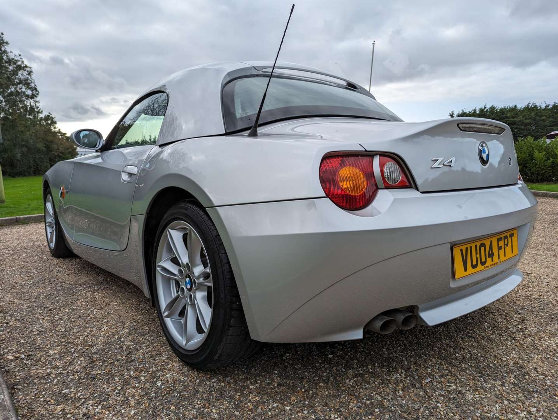 2004 BMW Z4 2.2i SE CONVERTIBLE&nbsp; - Image 12 of 30