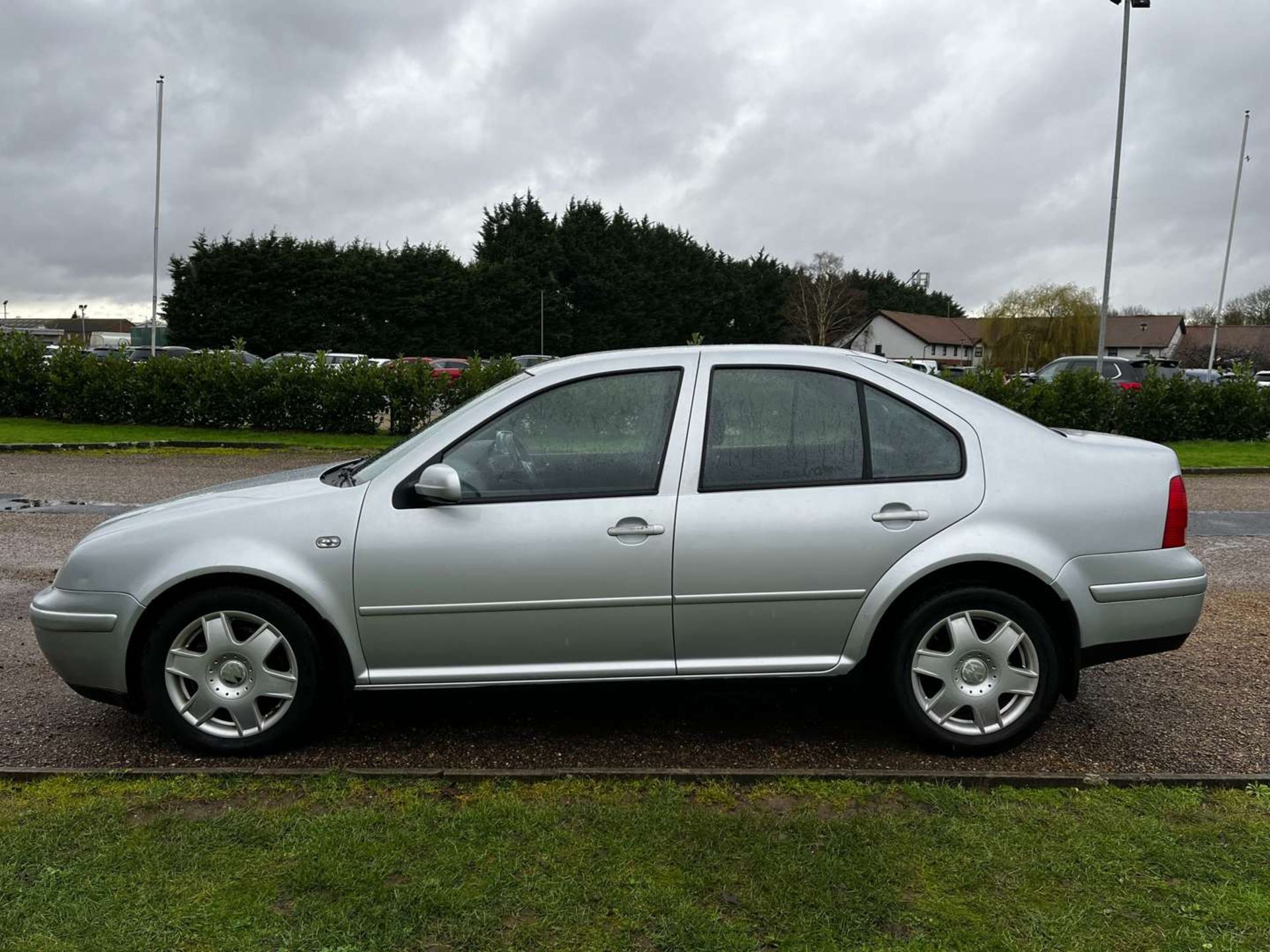 2004 VOLKSWAGEN BORA TDI SE TIPTRONIC - Image 4 of 30