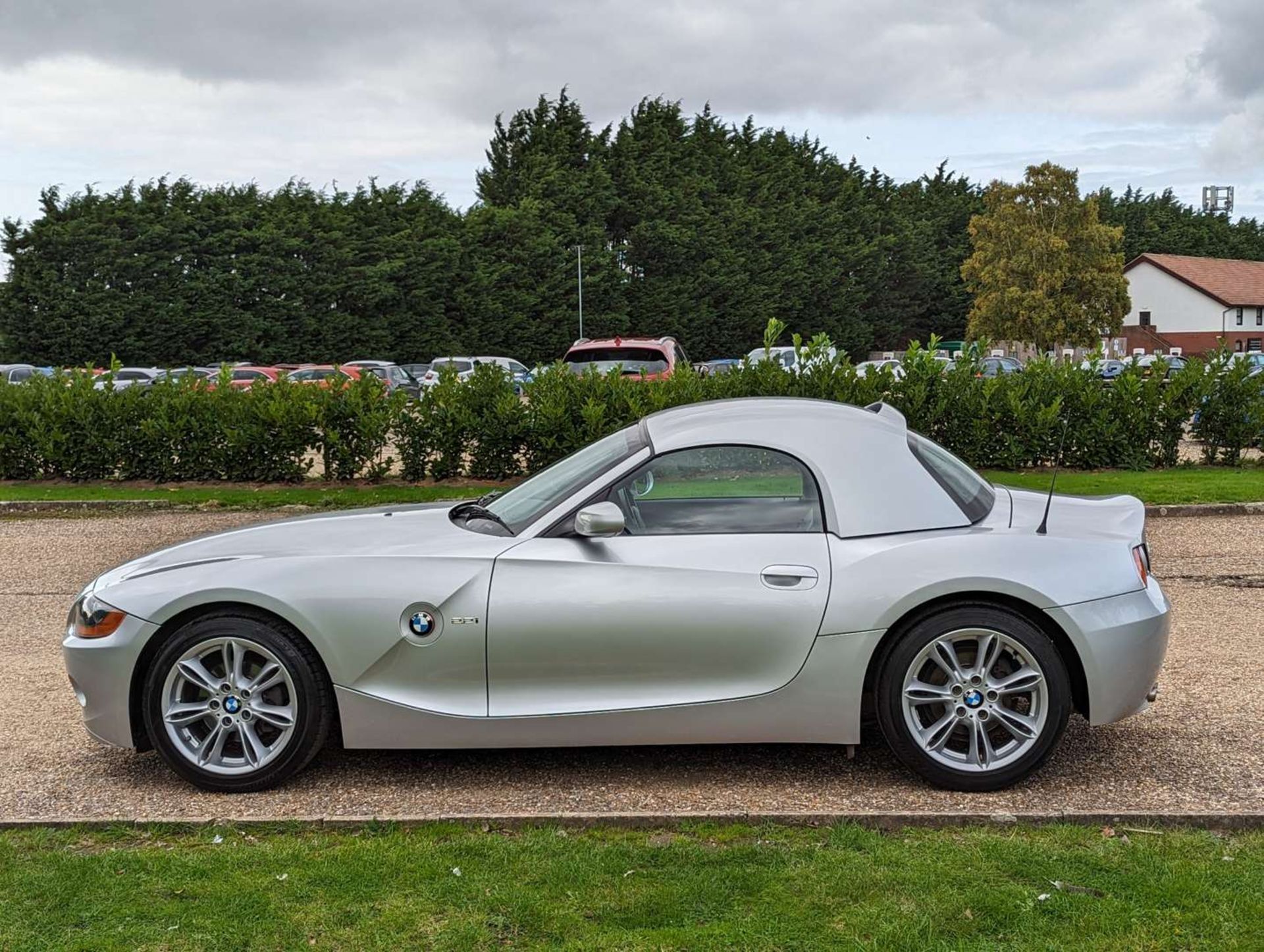 2004 BMW Z4 2.2i SE CONVERTIBLE&nbsp; - Image 6 of 30