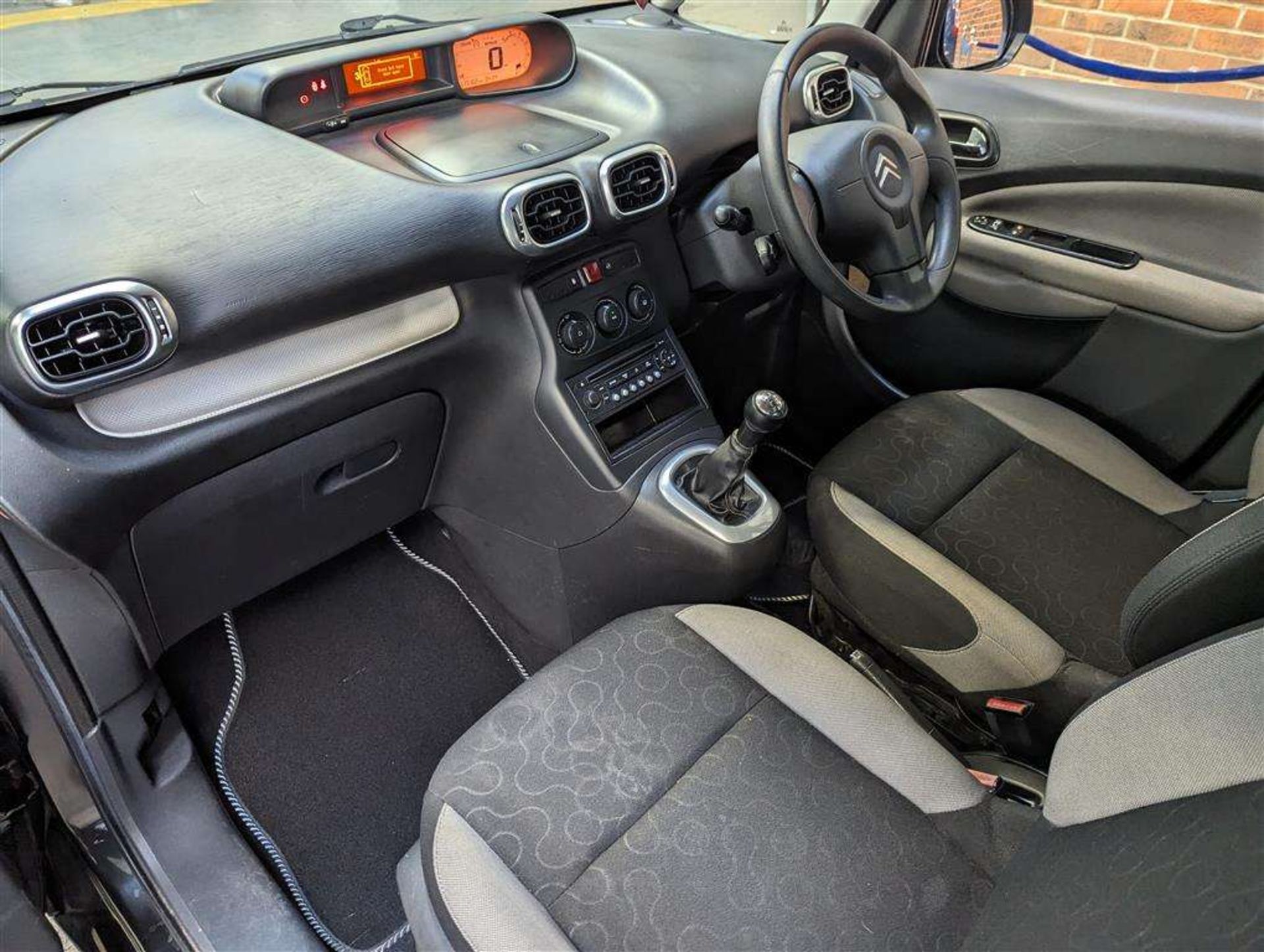2011 CITROEN C3 PICASSO VTR+ HDI - Image 10 of 28