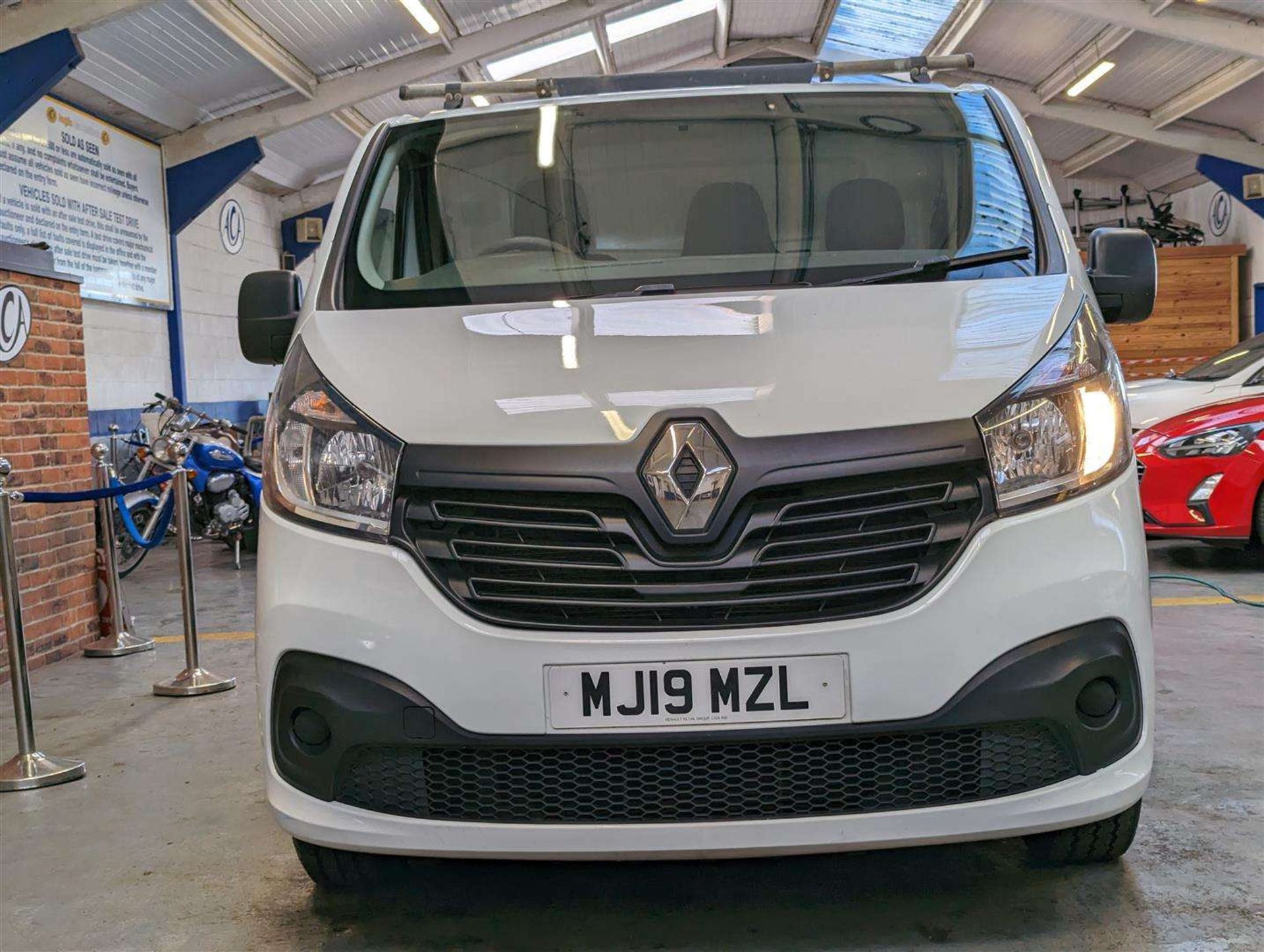 2019 RENAULT TRAFIC SL27 BUSINESS + DC - Image 26 of 27