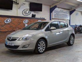 2010 VAUXHALL ASTRA EXCLUSIV 113