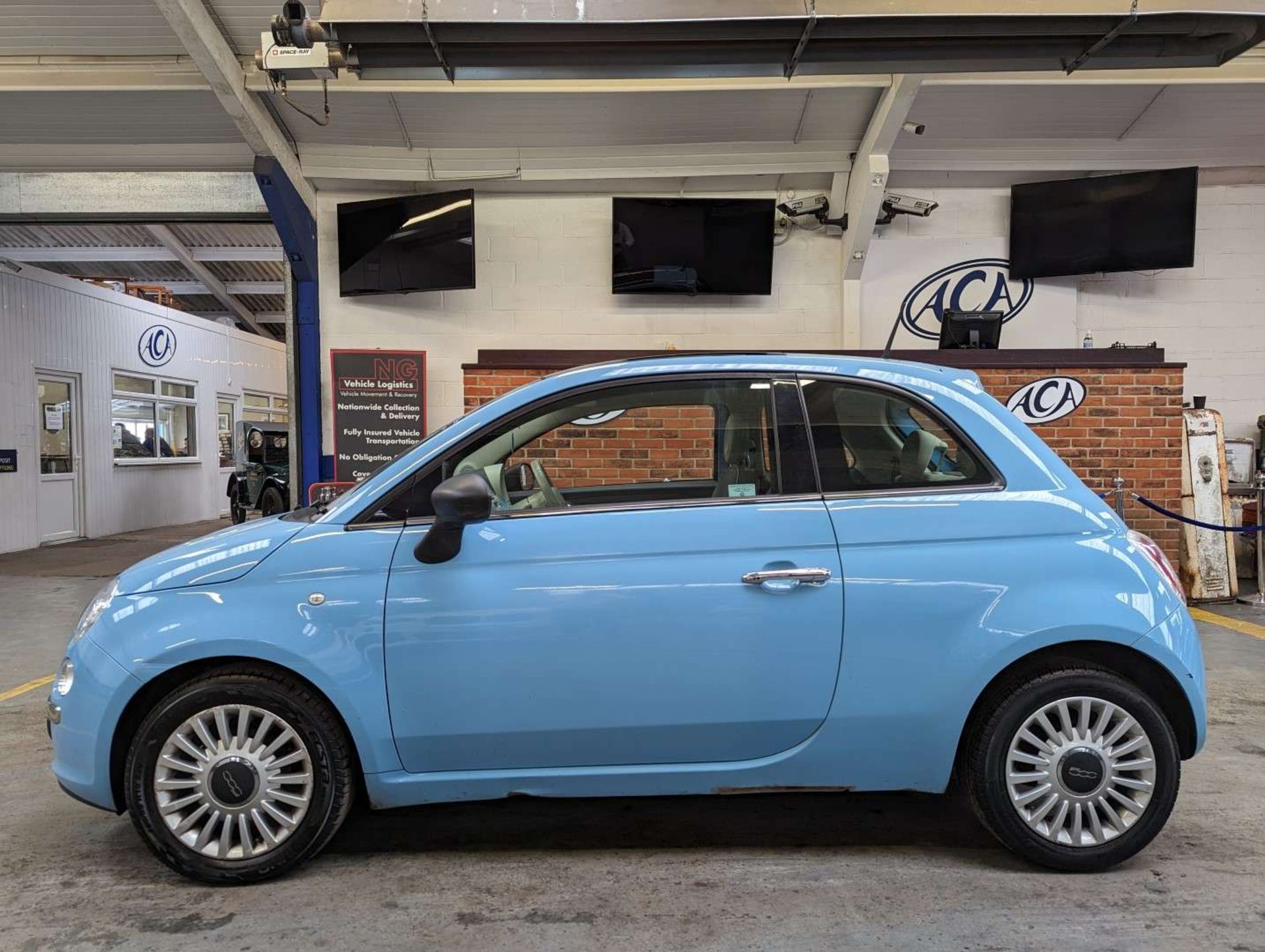 2013 FIAT 500 LOUNGE RHD - Image 2 of 30