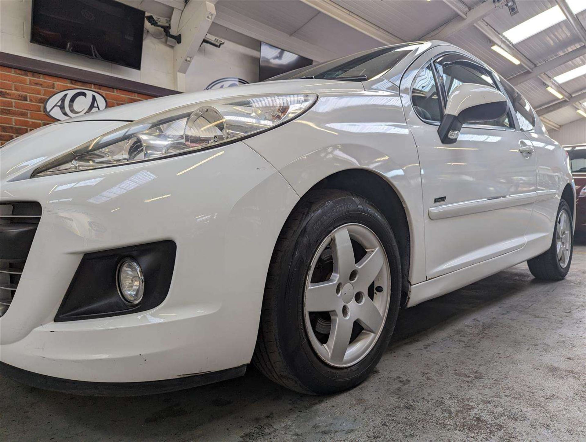 2012 PEUGEOT 207 SPORTIUM - Image 8 of 25