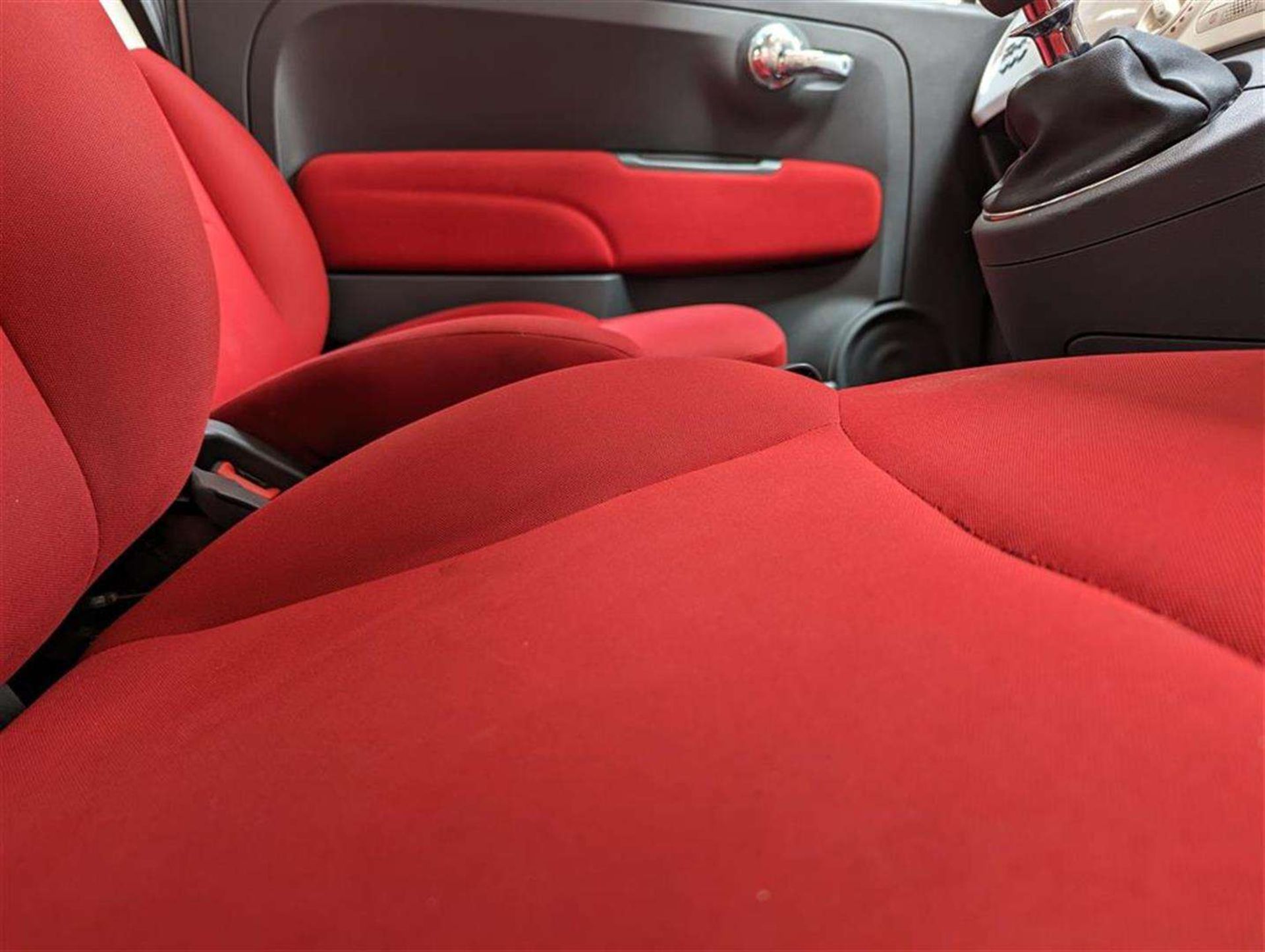 2011 FIAT 500 LOUNGE - Image 23 of 29