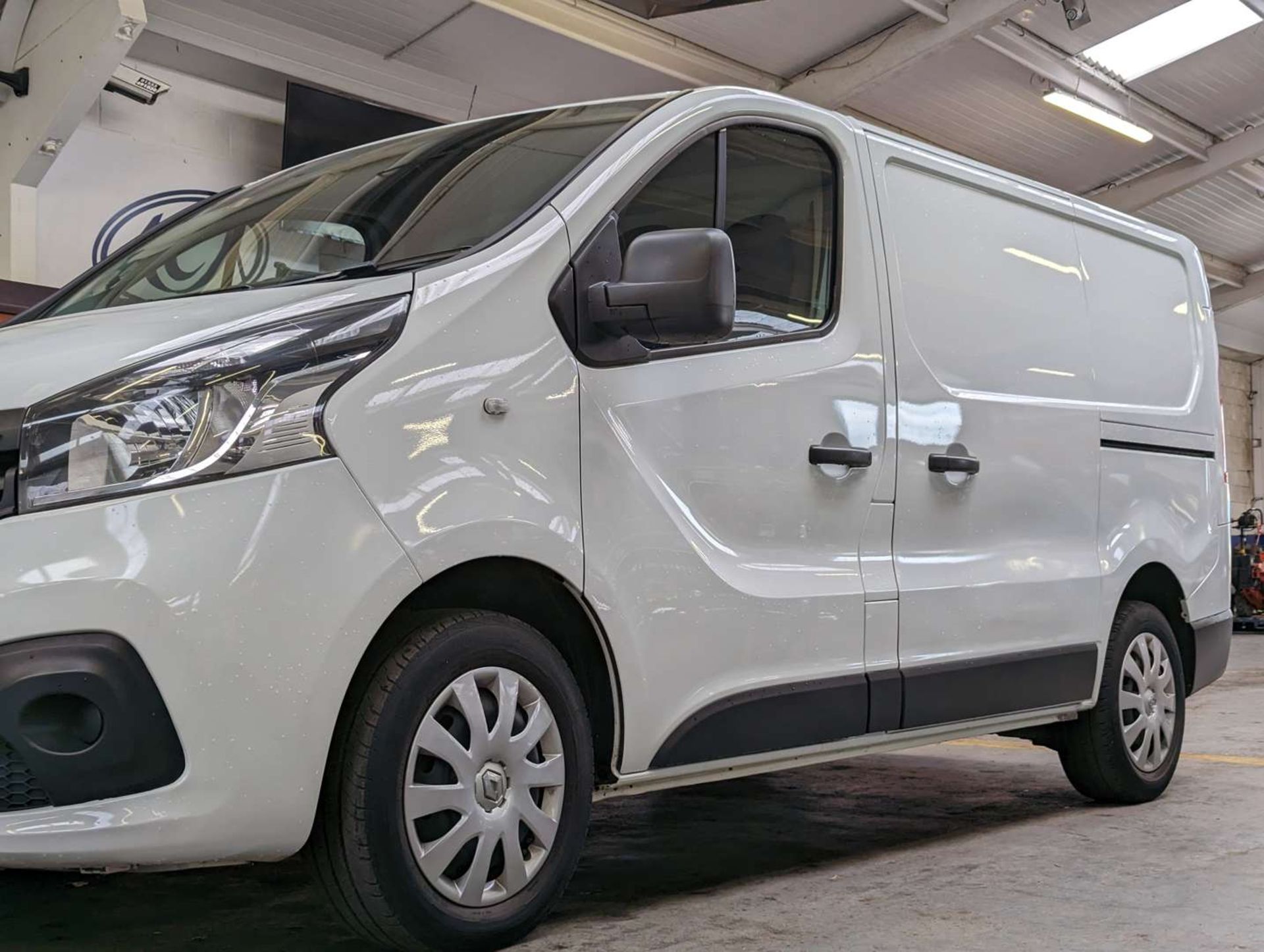 2019 RENAULT TRAFIC SL27 BUSINESS + DC - Image 25 of 30