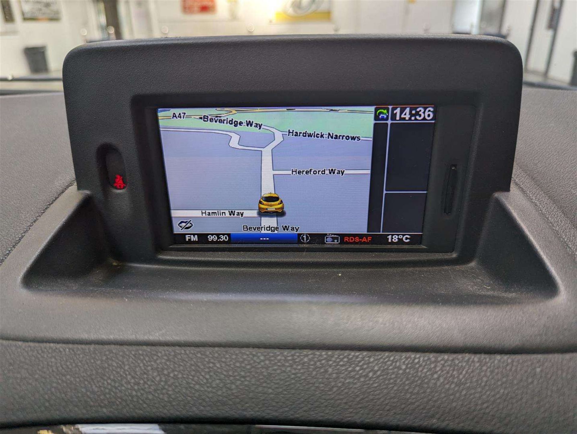 2012 RENAULT CLIO DYNAMIQUE TOMTOM DCI - Image 23 of 30