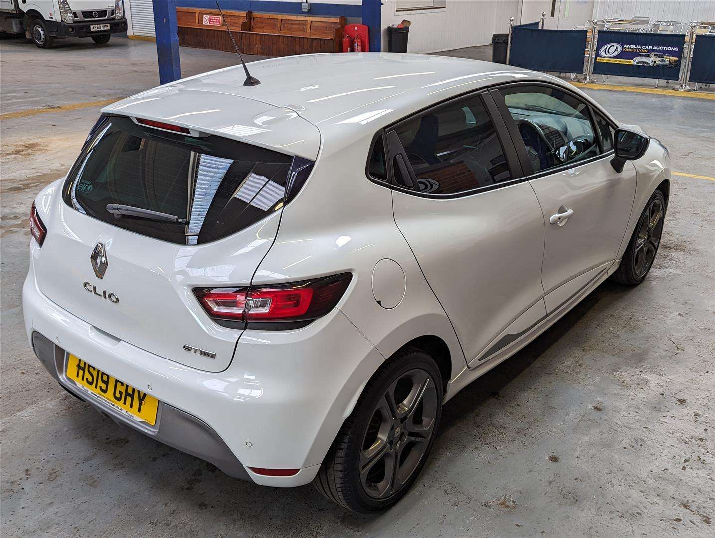 2019 RENAULT CLIO GT LINE TCE - Image 13 of 30