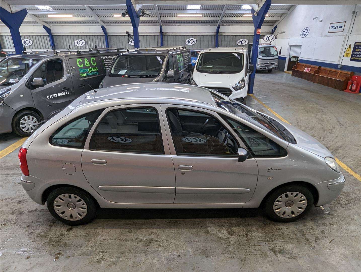 2009 CITROEN XSARA PICASSO DESIRE 16V - Image 26 of 30