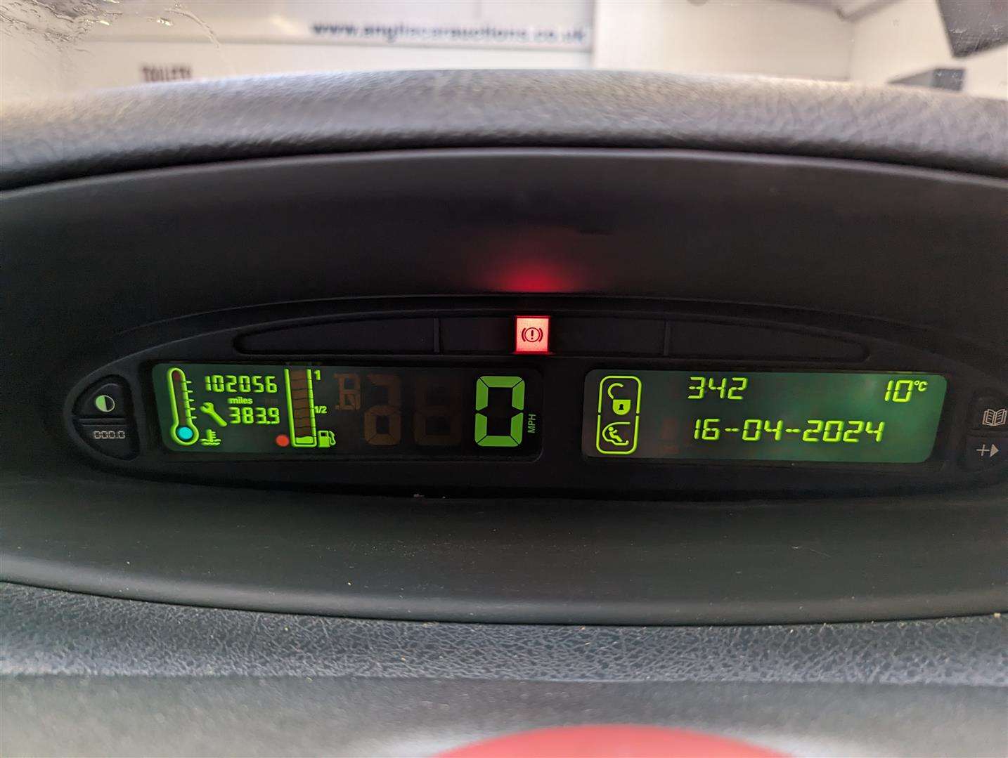 2009 CITROEN XSARA PICASSO DESIRE 16V - Image 25 of 30