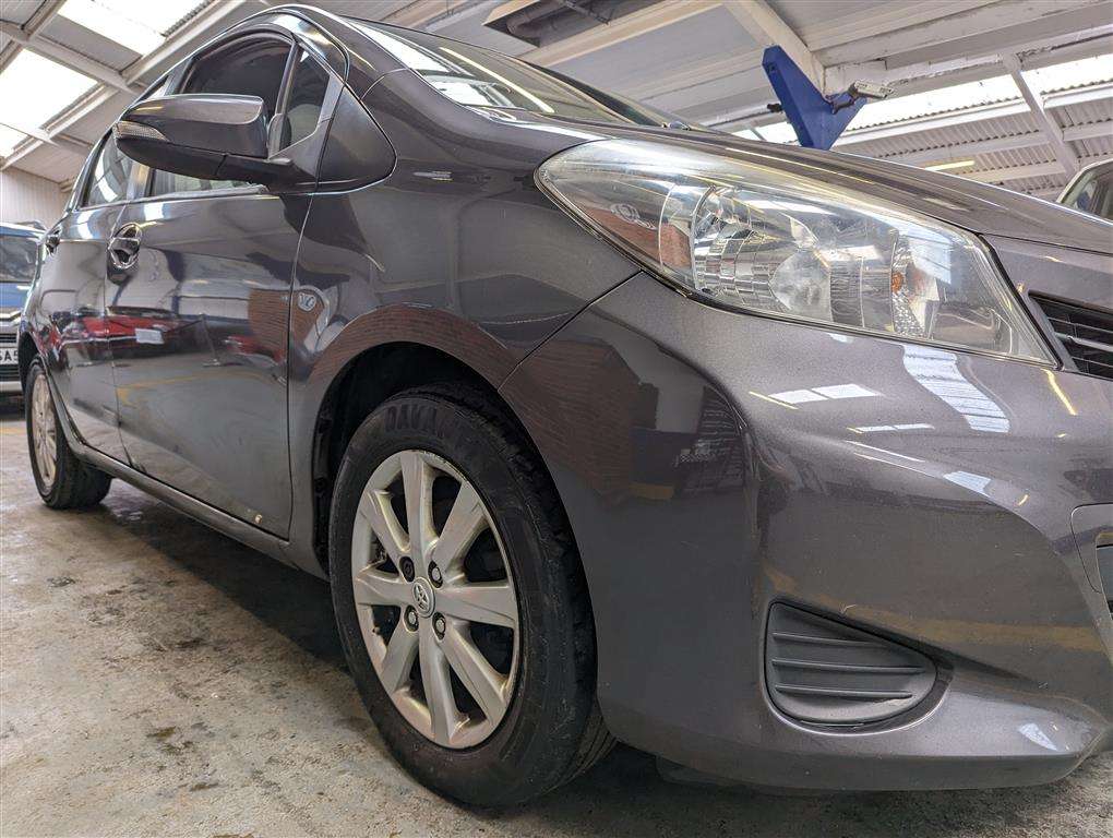 2012 TOYOTA YARIS TR VVT-I - Image 14 of 30