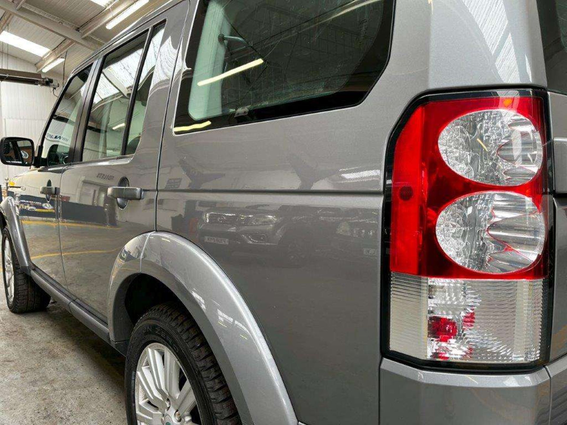 2013 LAND ROVER DISCOVERY XS SDV6 AUTO - Image 7 of 29