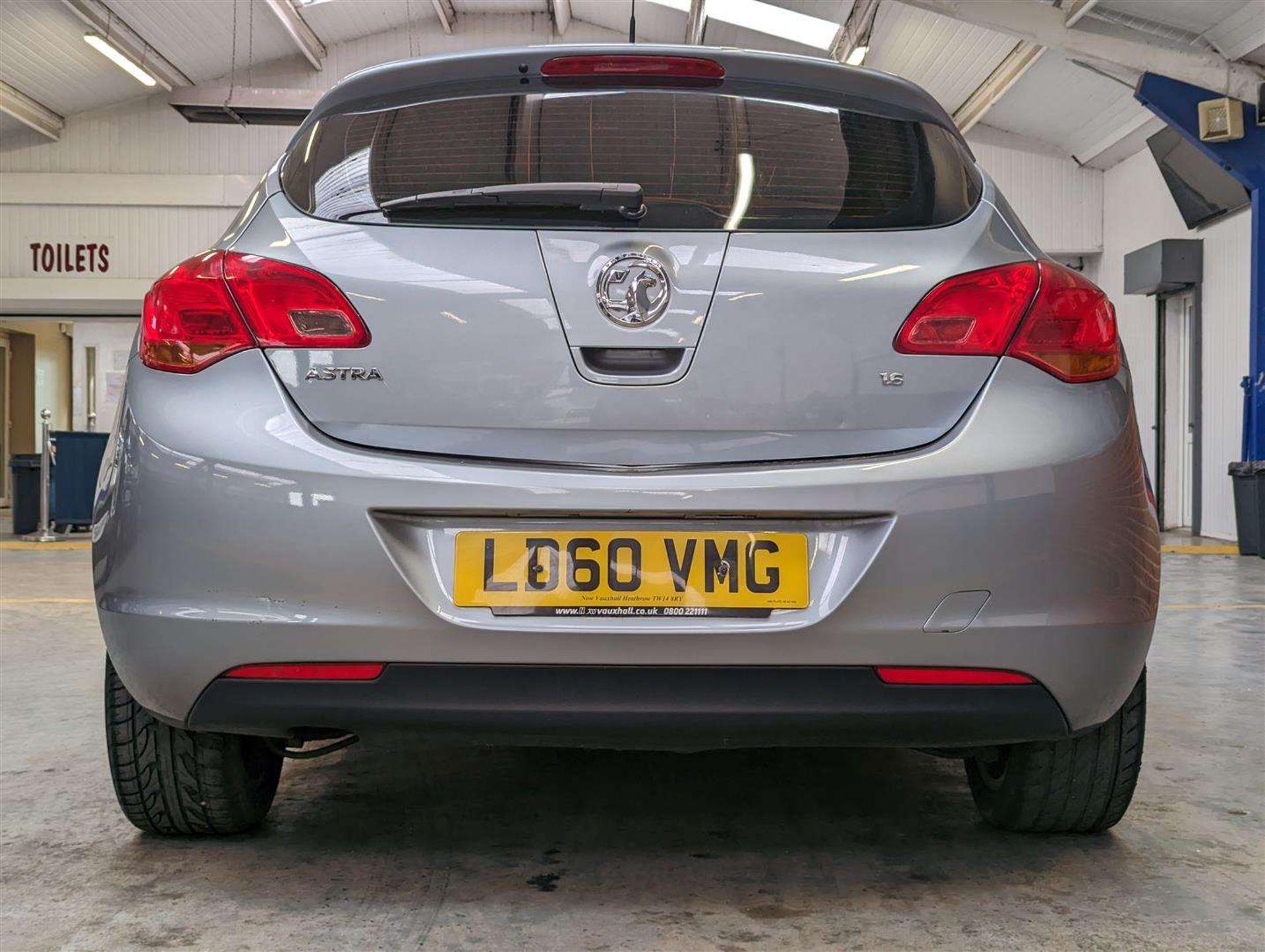 2010 VAUXHALL ASTRA EXCLUSIV 113 - Image 3 of 29