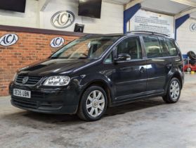 2005 VOLKSWAGEN TOURAN SE TDI