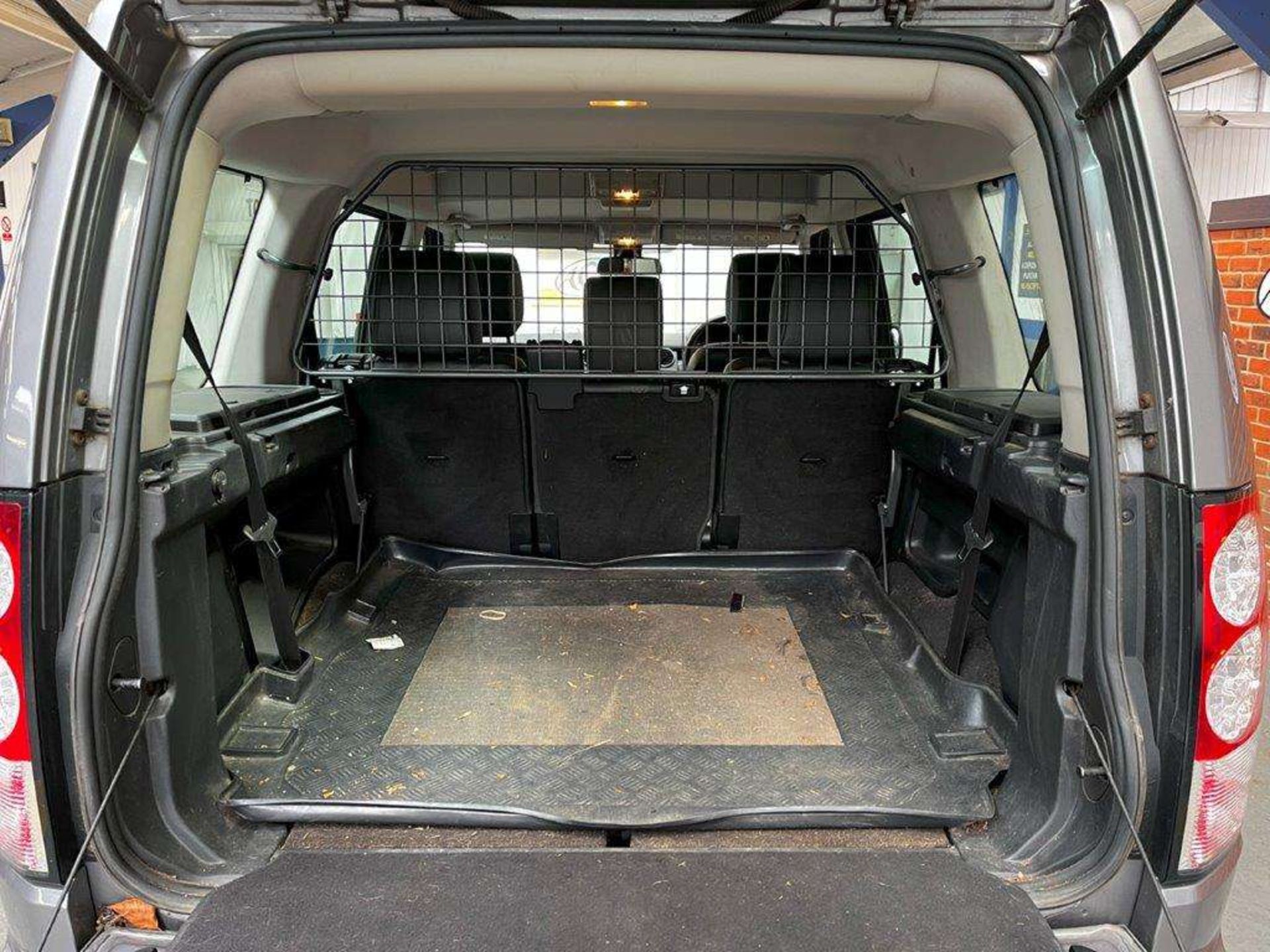 2013 LAND ROVER DISCOVERY XS SDV6 AUTO - Image 8 of 29