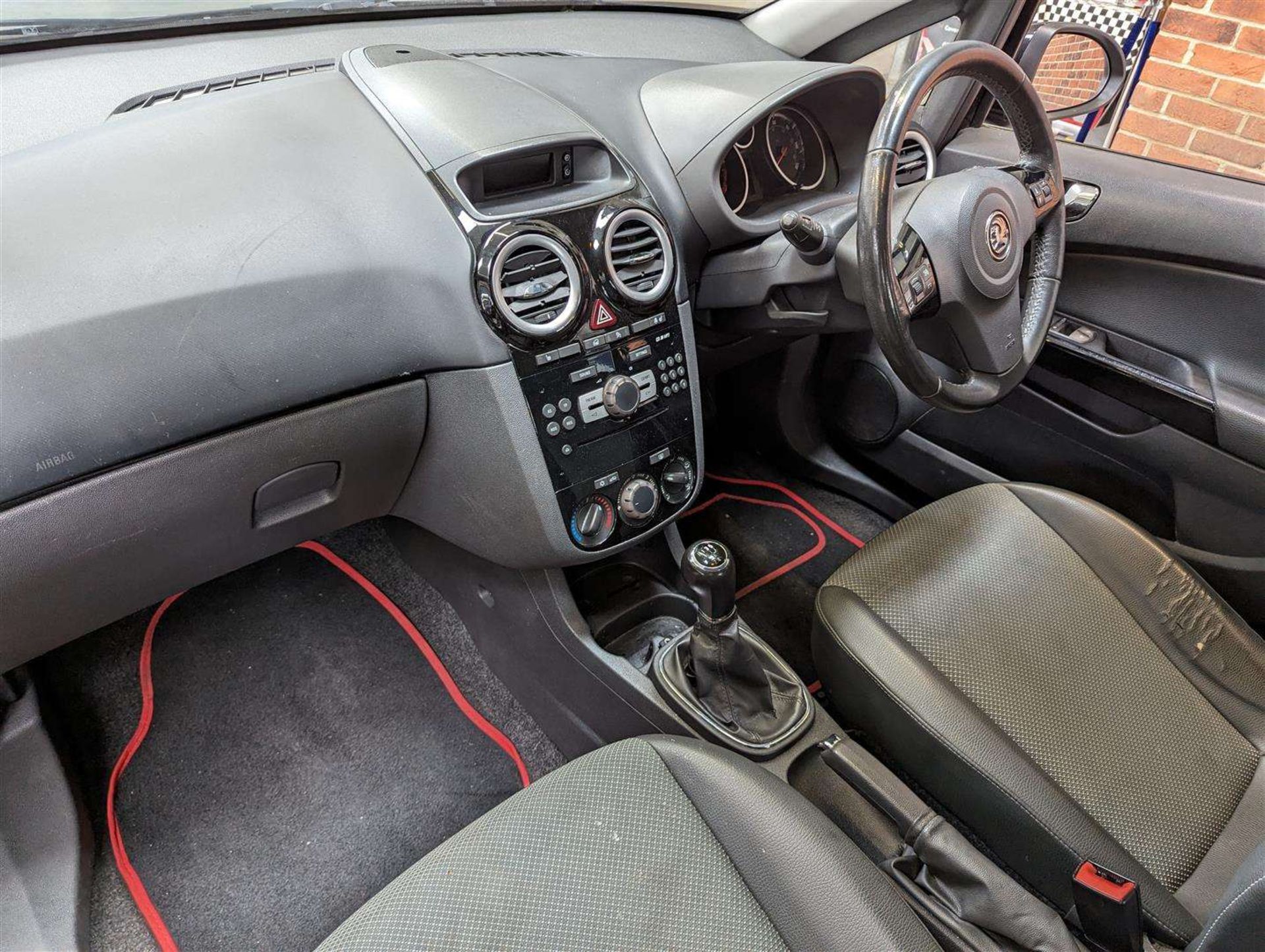 2010 VAUXHALL CORSA SE - Image 14 of 29