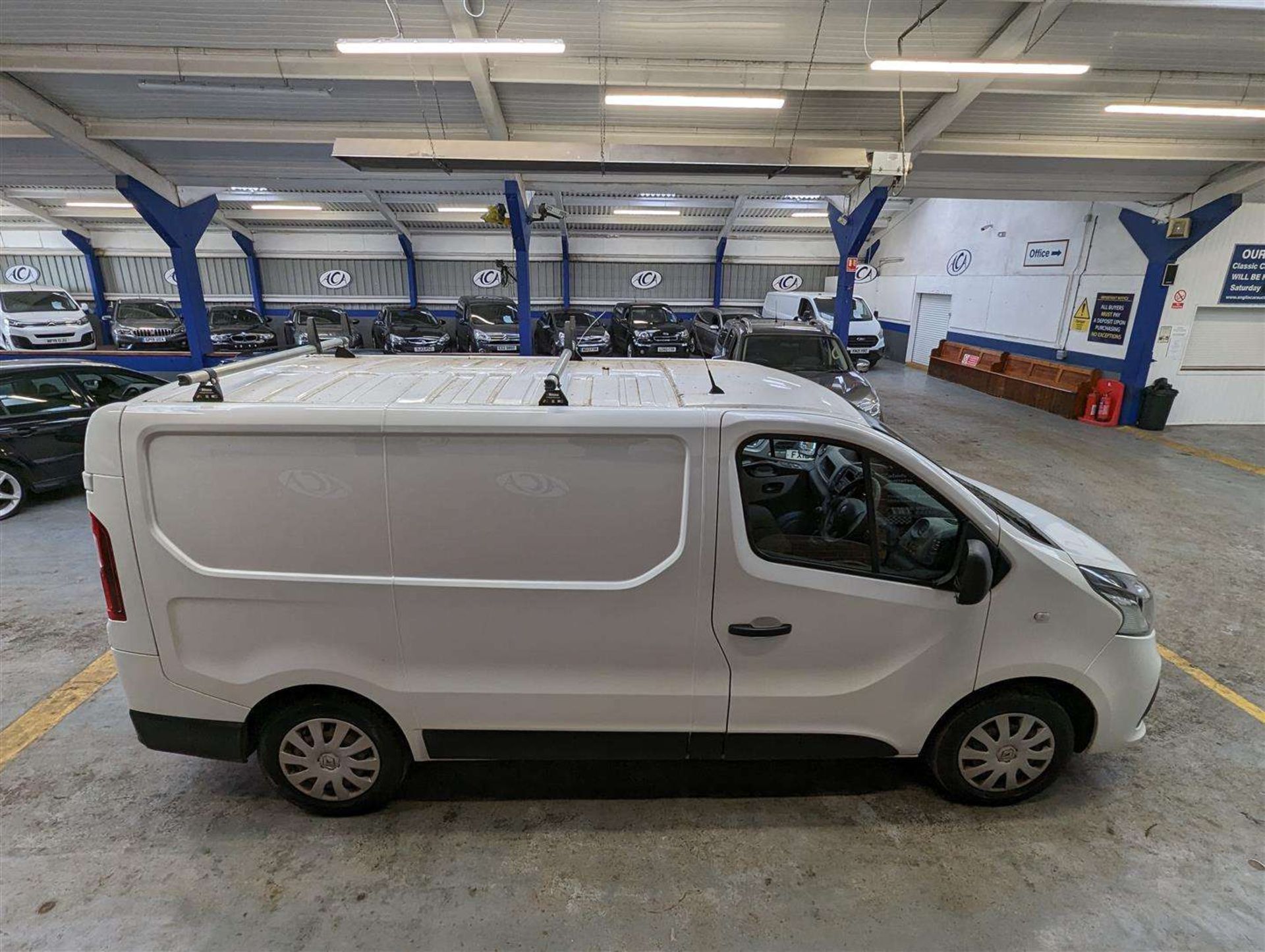 2015 RENAULT TRAFIC SL27 BUSINESS + DC - Image 27 of 30