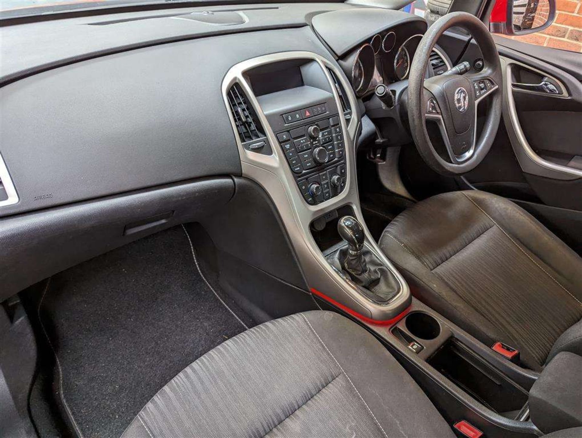2011 VAUXHALL ASTRA EXCITE - Image 26 of 30