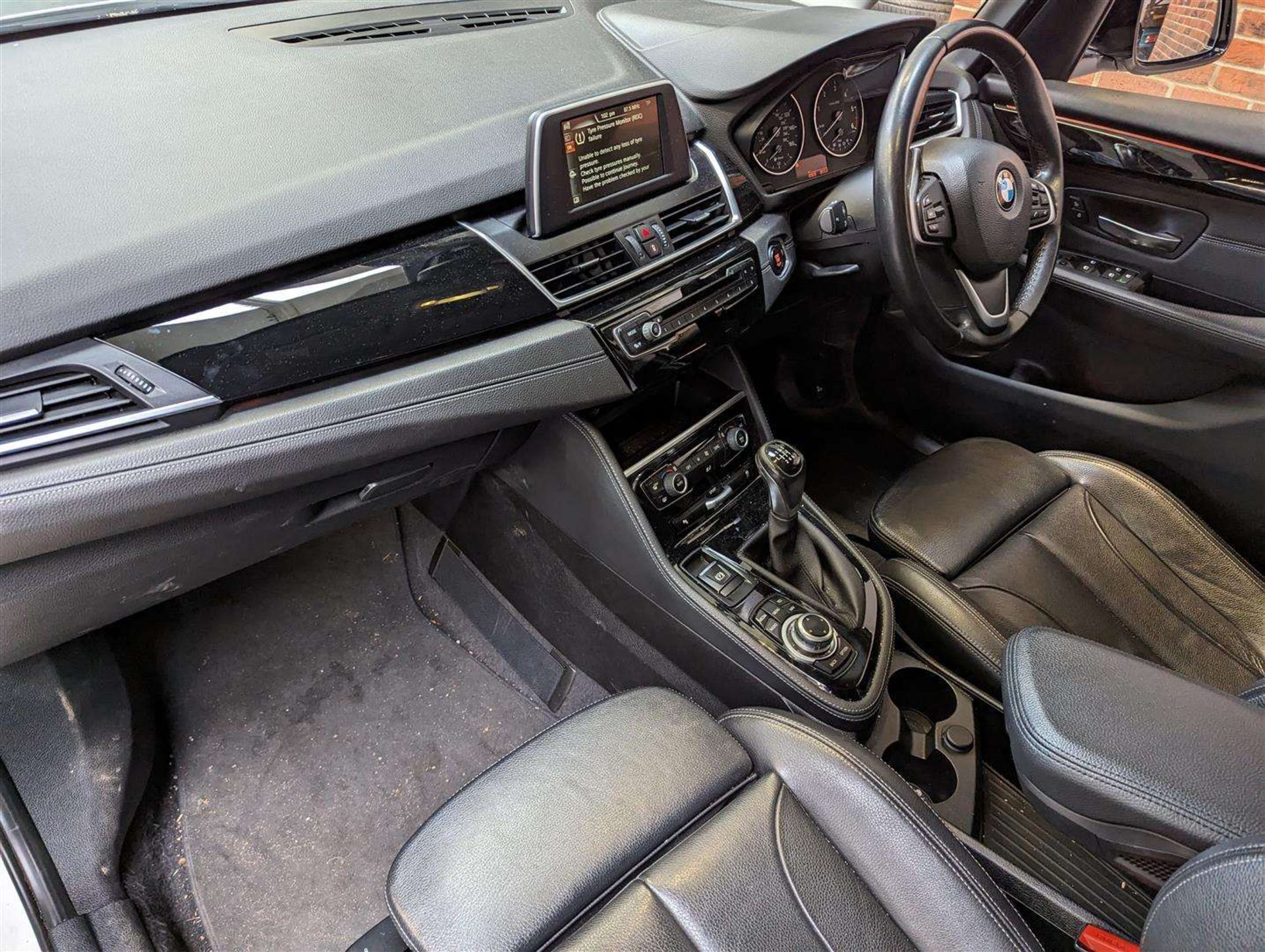 2015 BMW 218D SPORT - Image 15 of 29