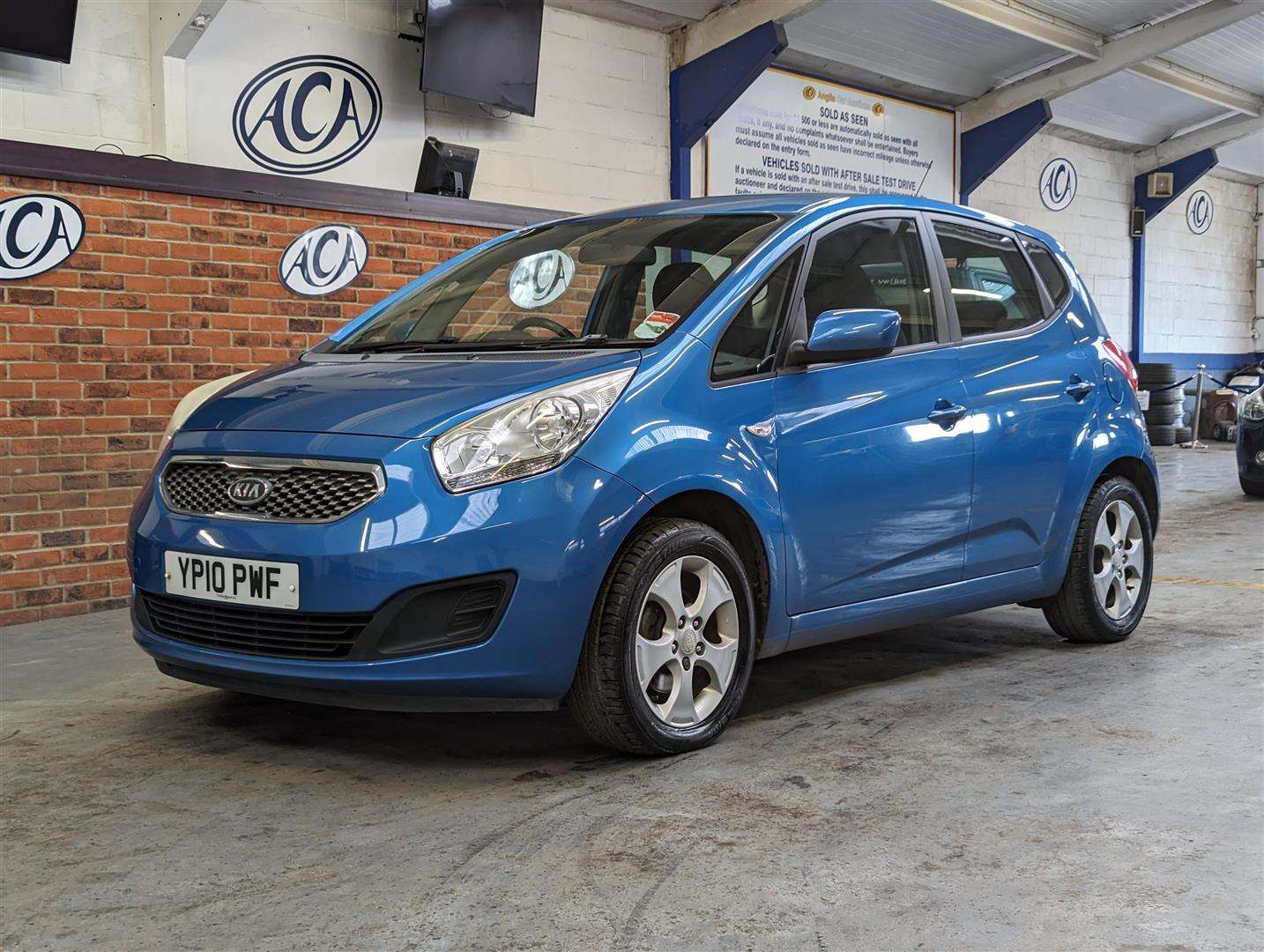 2010 KIA VENGA 2