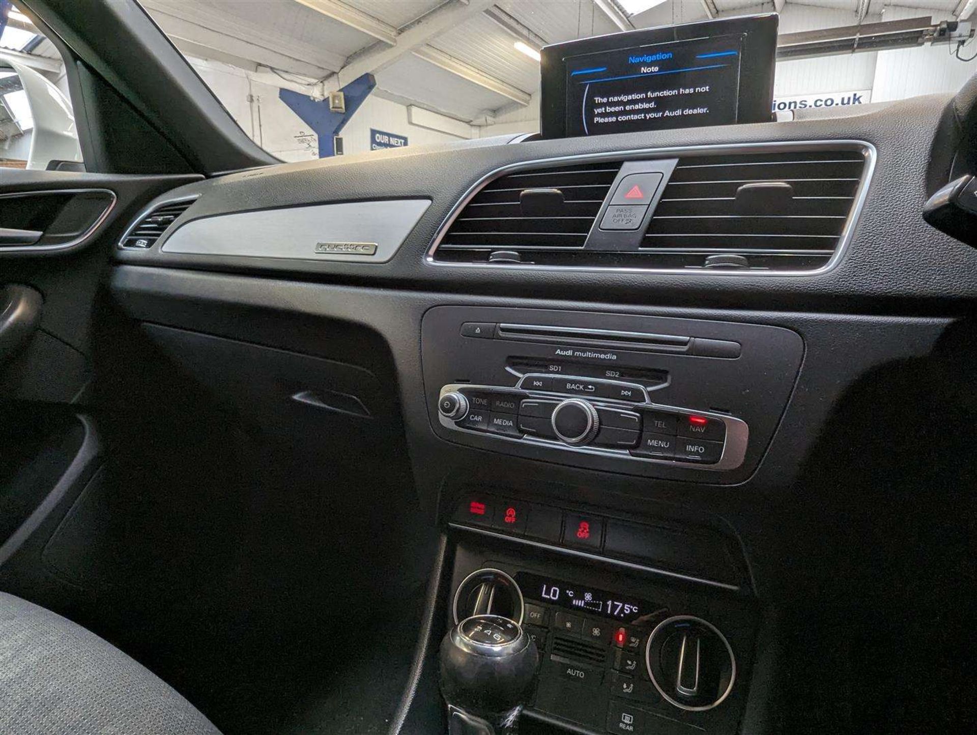 2015 AUDI Q3 S LINE TDI QUATTRO - Image 27 of 29